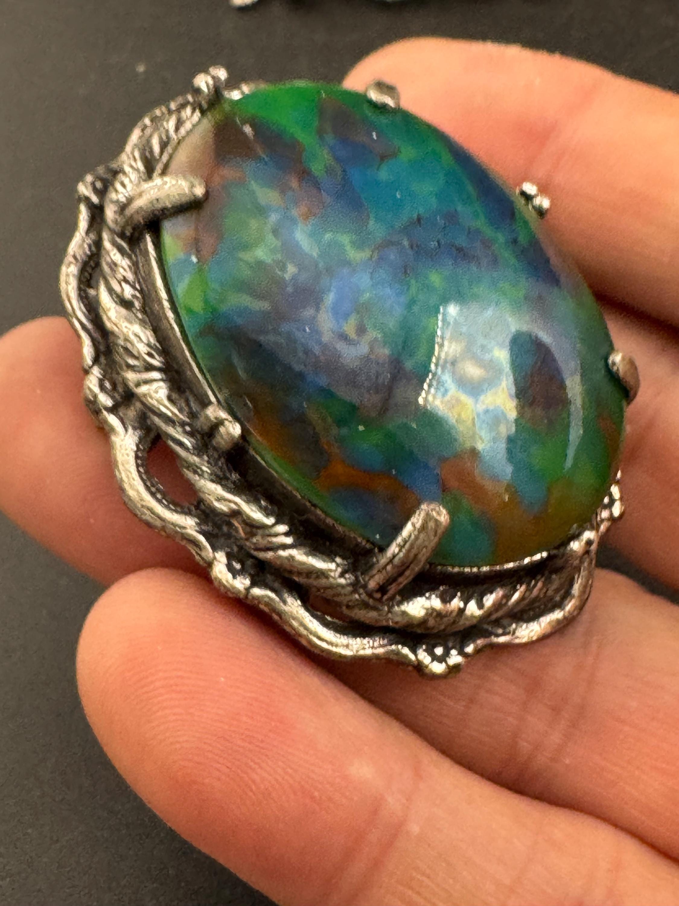 Vintage Oversized Celtic Brooch: Faux Agate Glass, Silver Tone