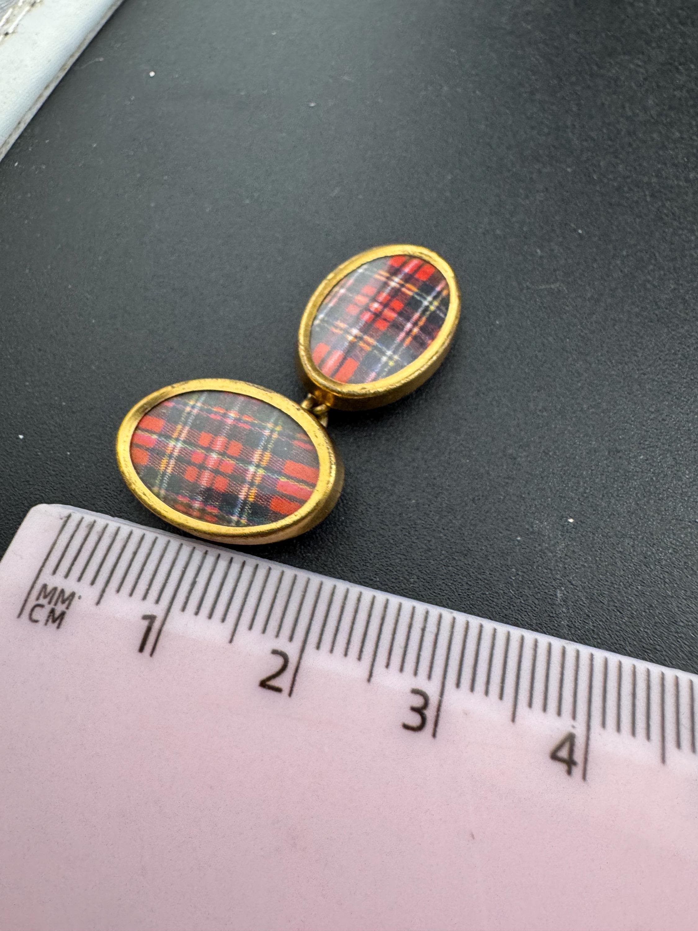 Vintage Scotland red tartan gold tone chain enamel cufflinks Scottish