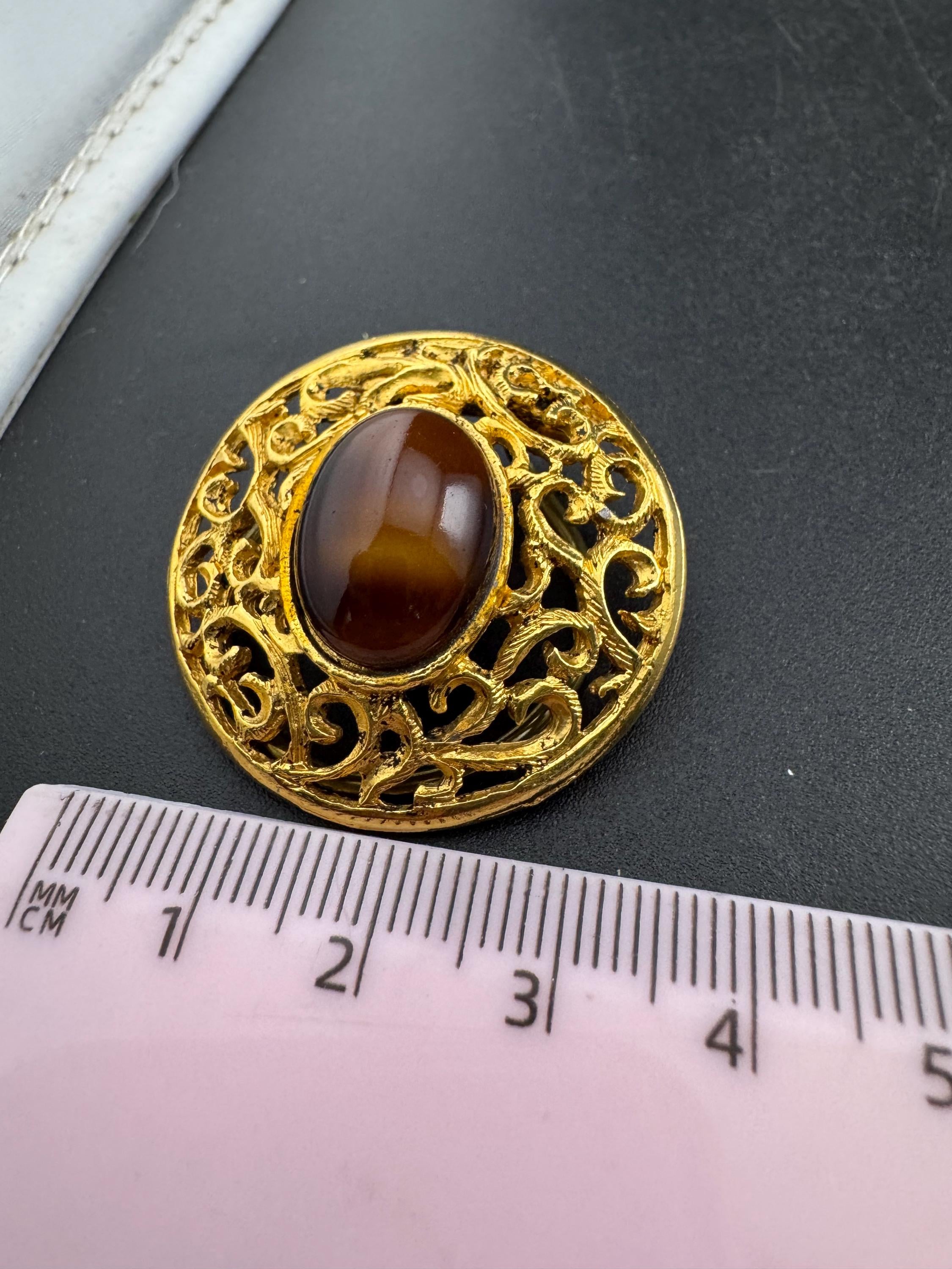 Vintage Gold tone Celtic Scarf Ring set with faux agate brown cabochon