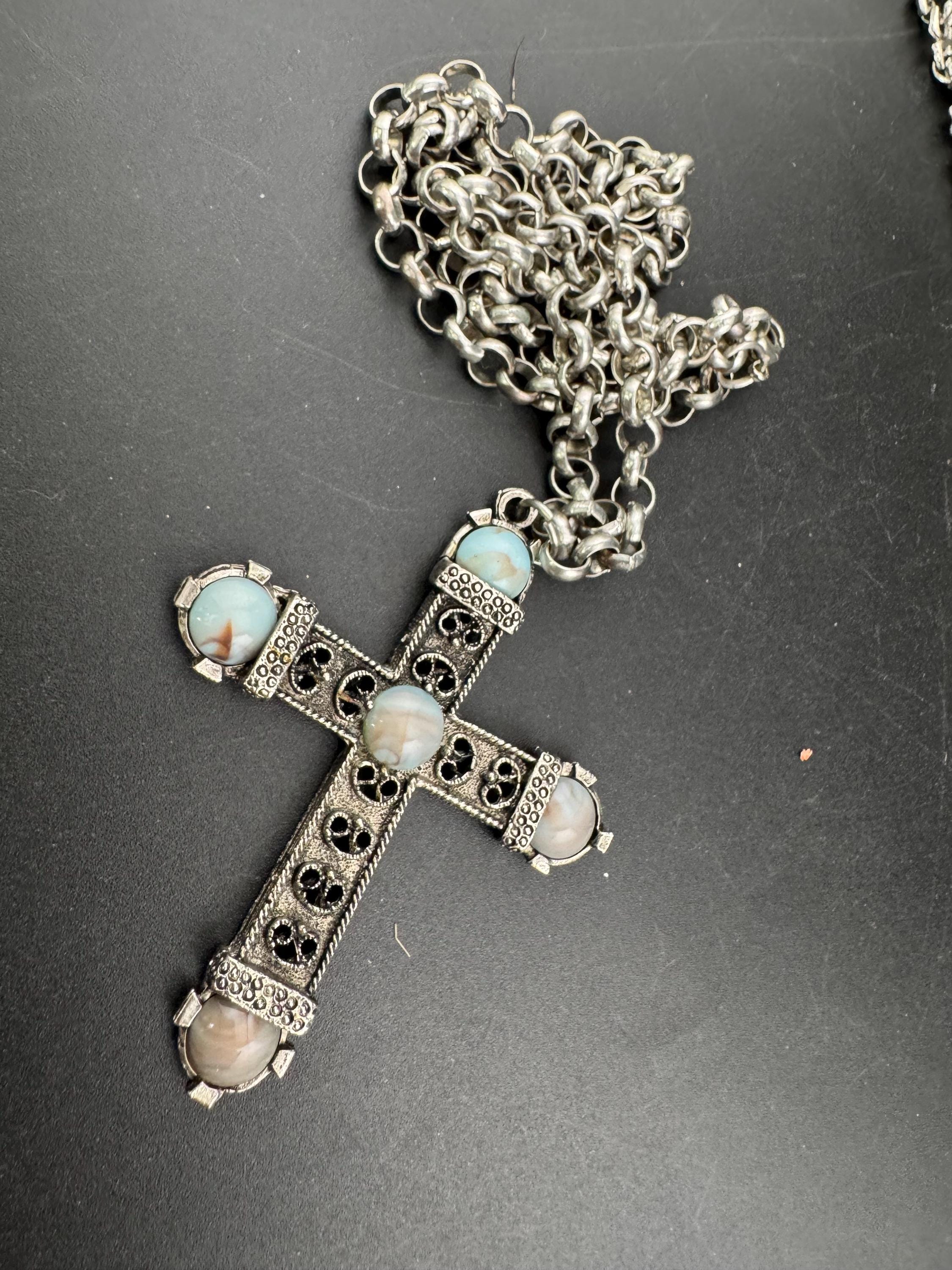 Vintage Dorene Celtic Cross Pendant: Marbled Faux Gemstone, Silver Tone