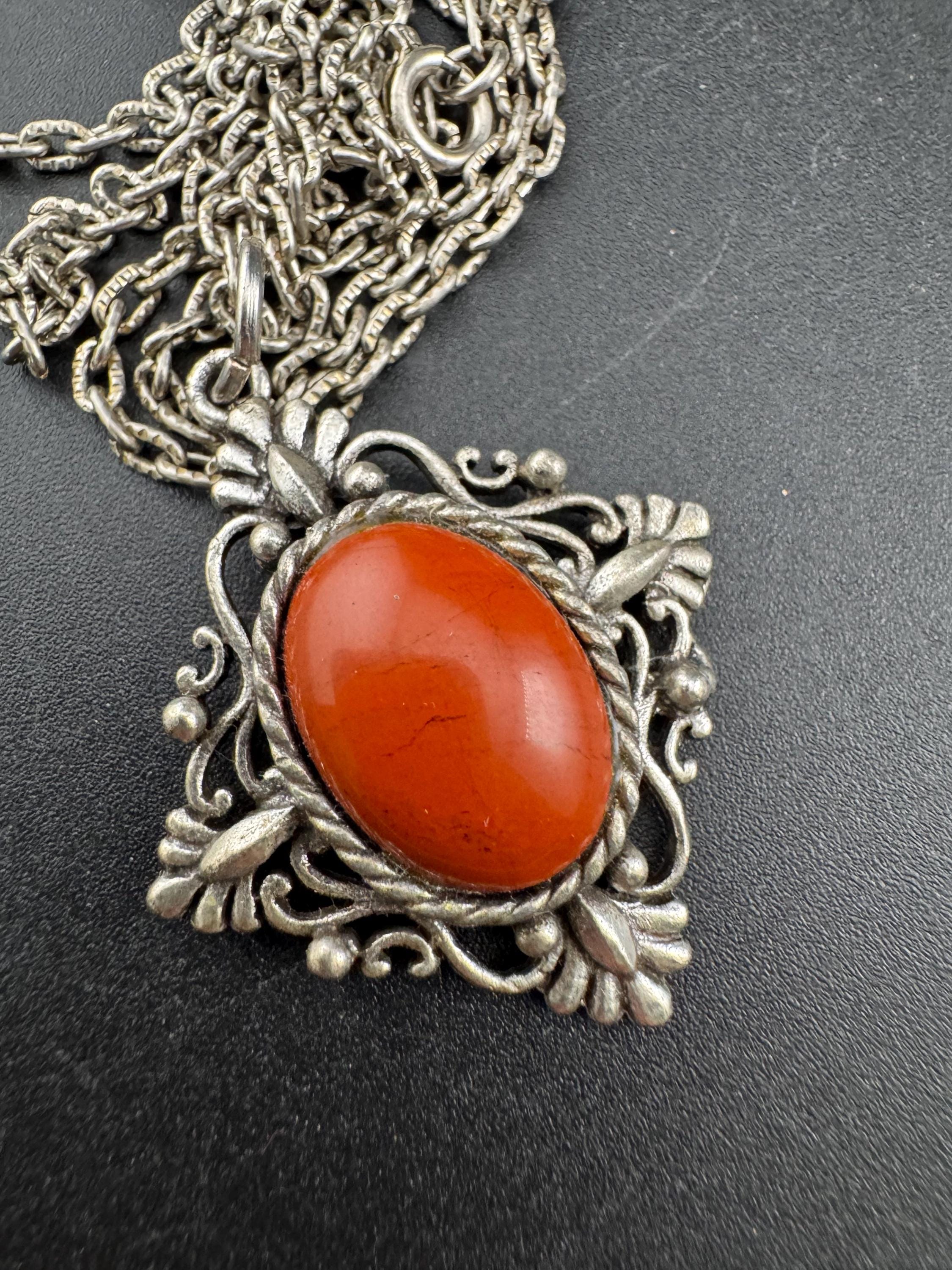 Vintage steel necklace Modernist silver tone chain with central terracotta brown cabochon Mid Century. Celtic style