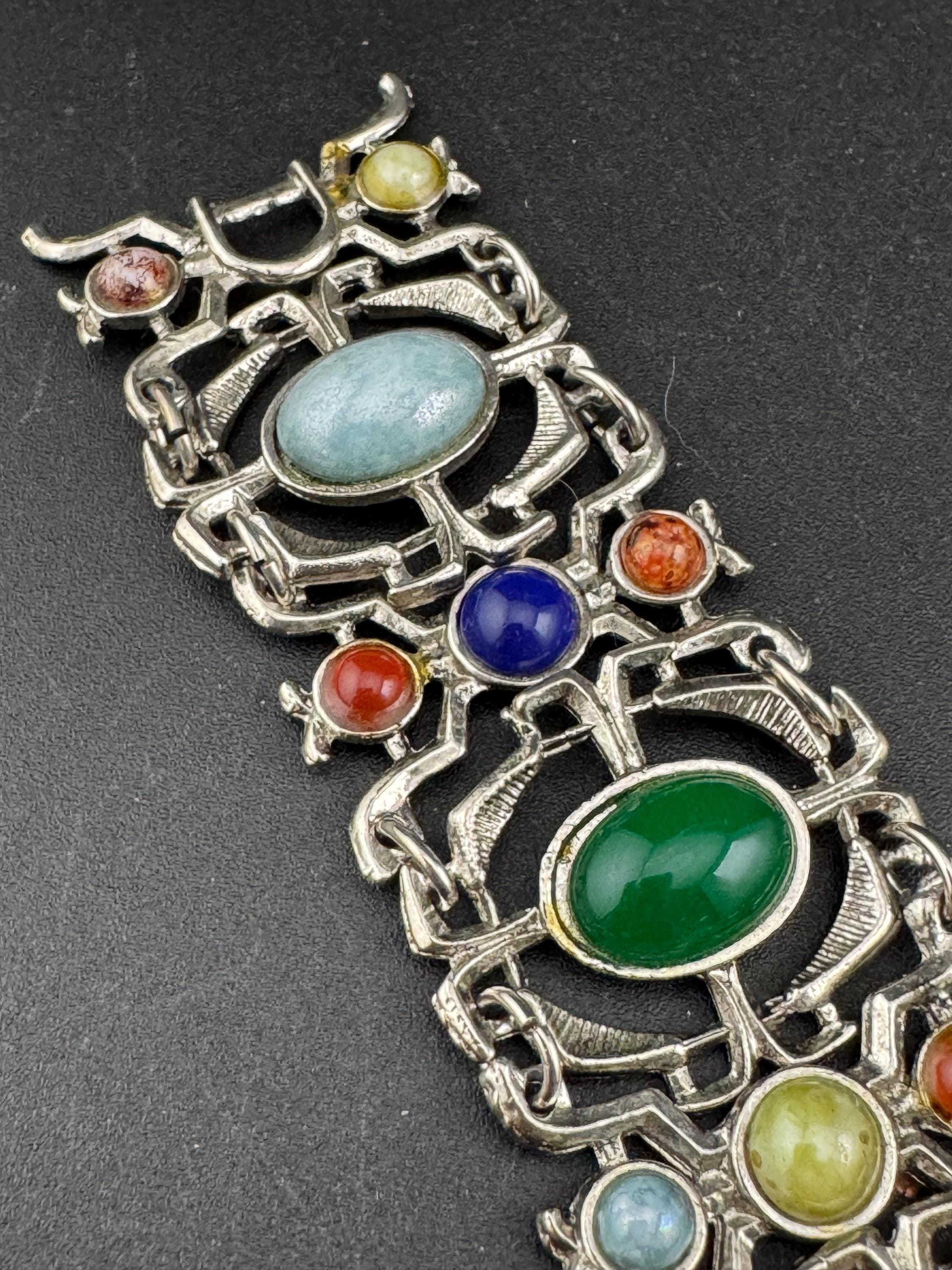 vintage retro 1970s silver tone Panel link Scottish bracelet with faux agate gemstone cabochons