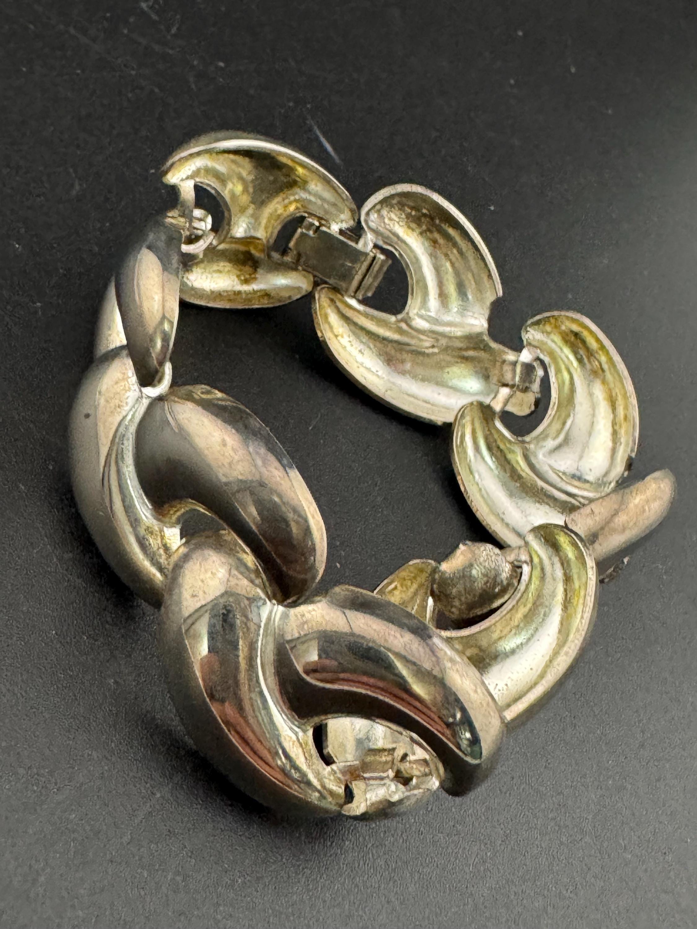 Early retro modernist silver tone embossed wide chunky statement bracelet 18.5cm 1980s 1990s