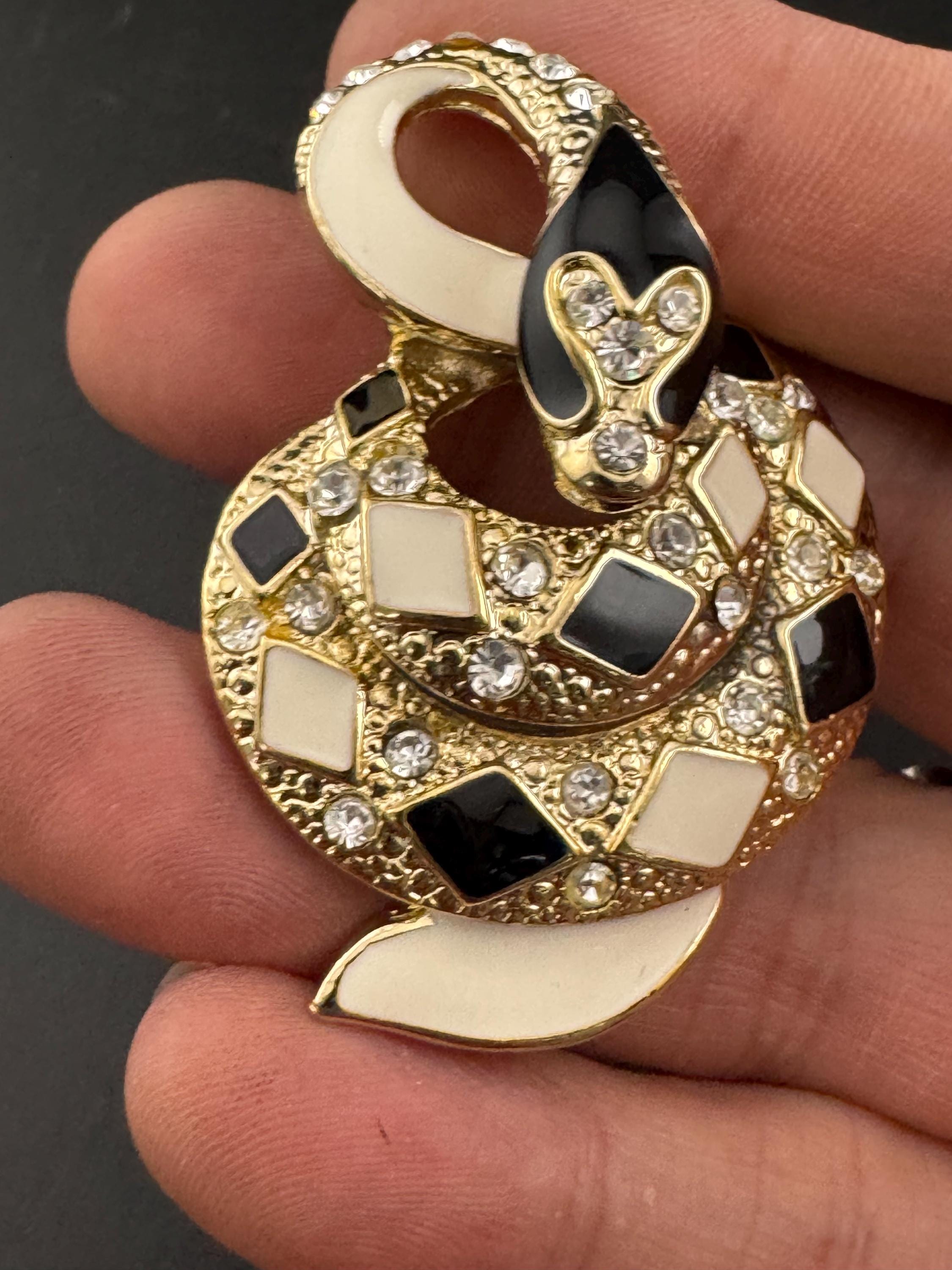 Vintage Rhinestone Snake Brooch: Gold Tone black enamel