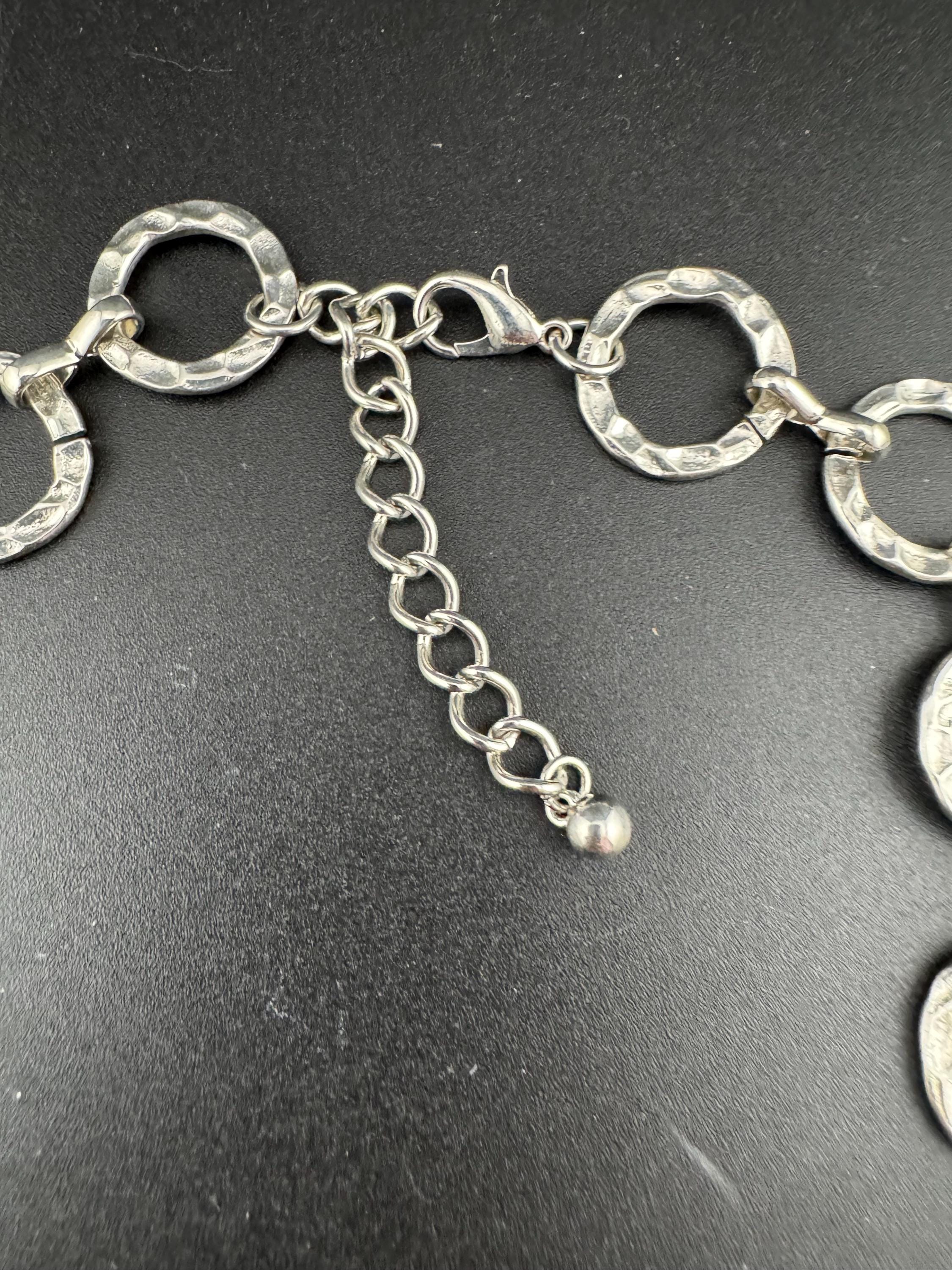 Vintage silver tone textured planished Wide chain Link round loop necklace
