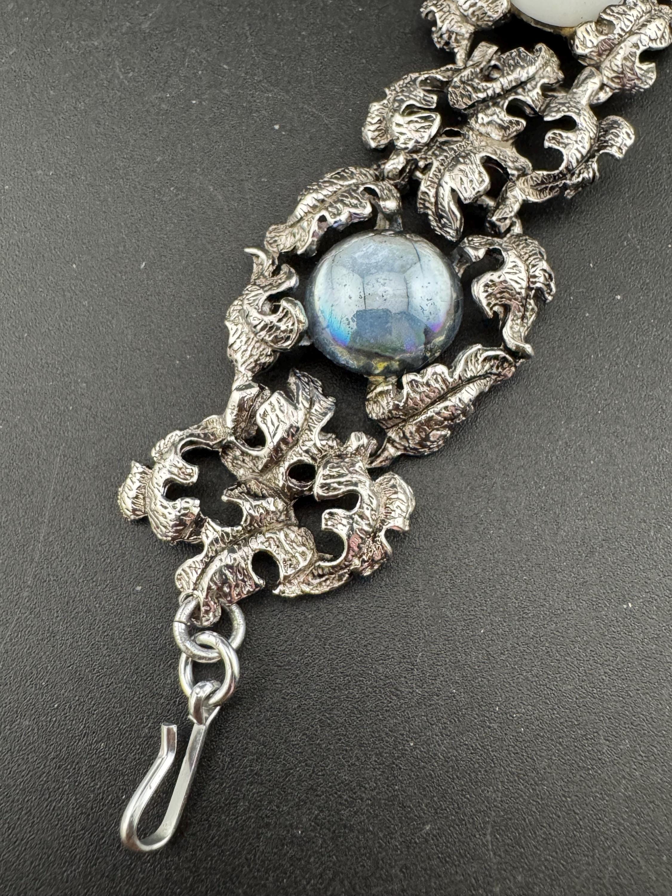 Signed Hollywood Vintage Brutalist silver tone textured blue and white cabochon chain link bracelet