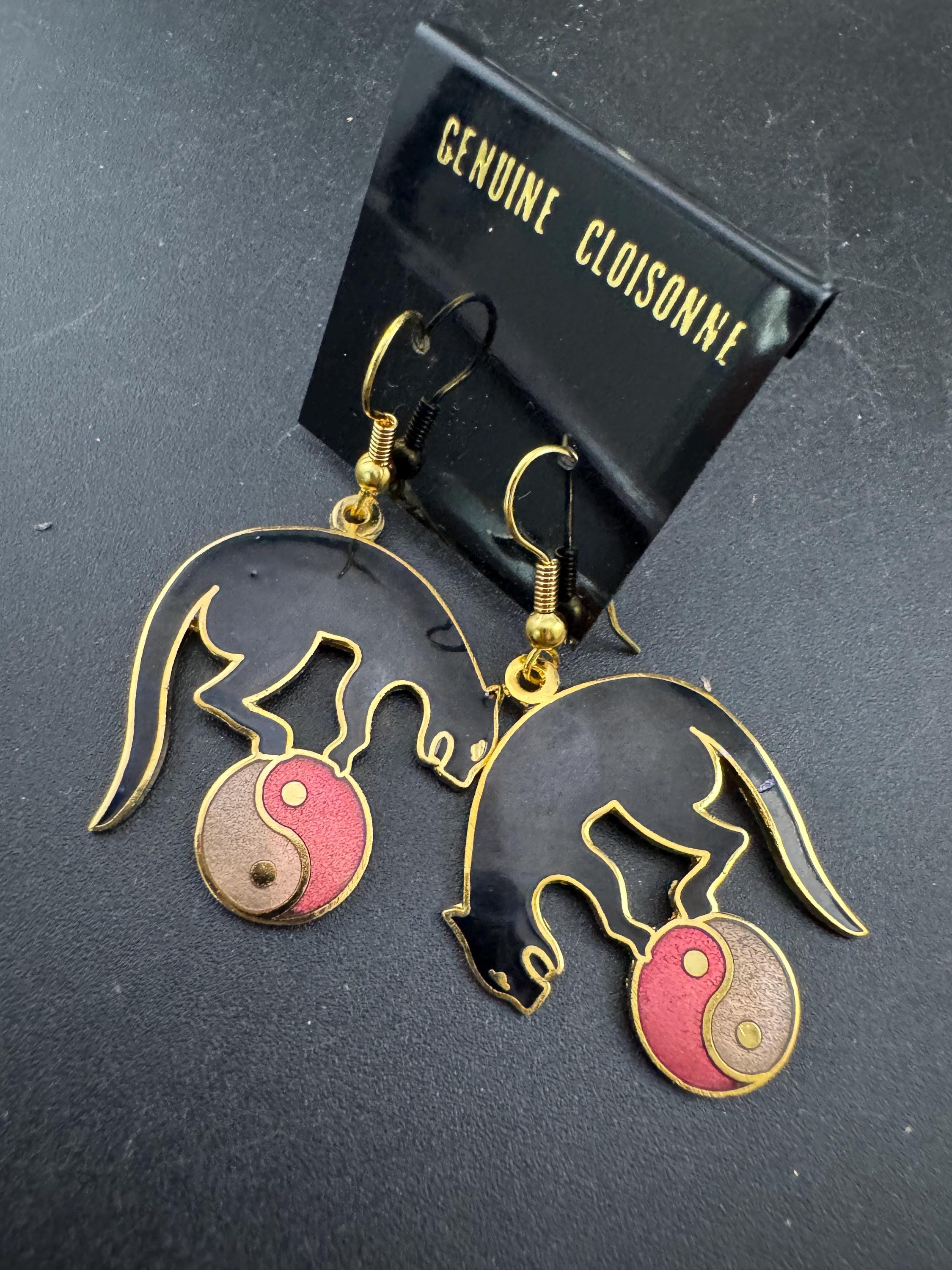 Vintage 5cm black cloisonné enamel novelty black cat earrings for pierced ears, 1980s old unused shop stock