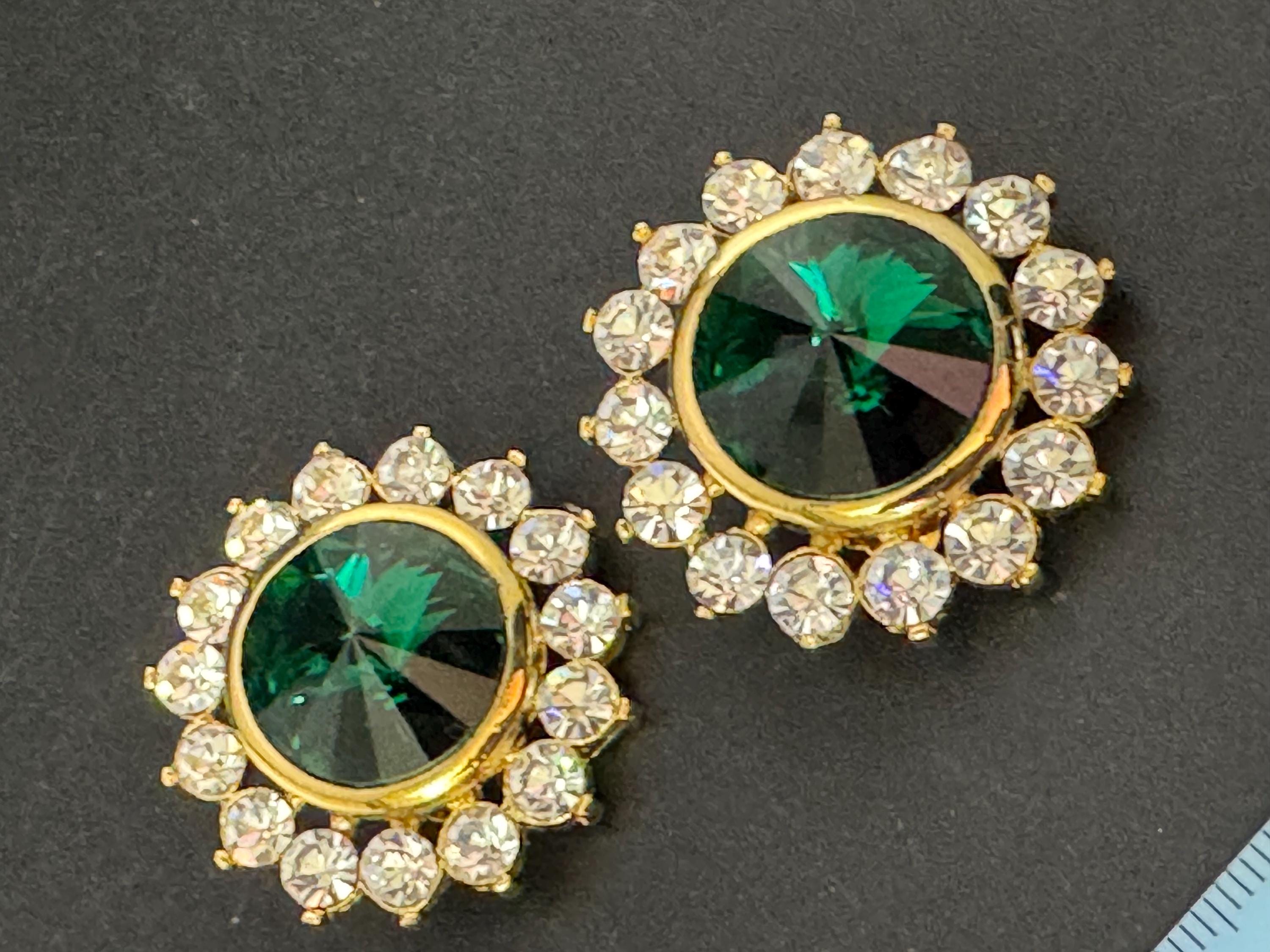 oversized 3.5cm gold tone emerald green glass Rivoli and clear Swarovski crystal round stud earrings 1980s old shop stock