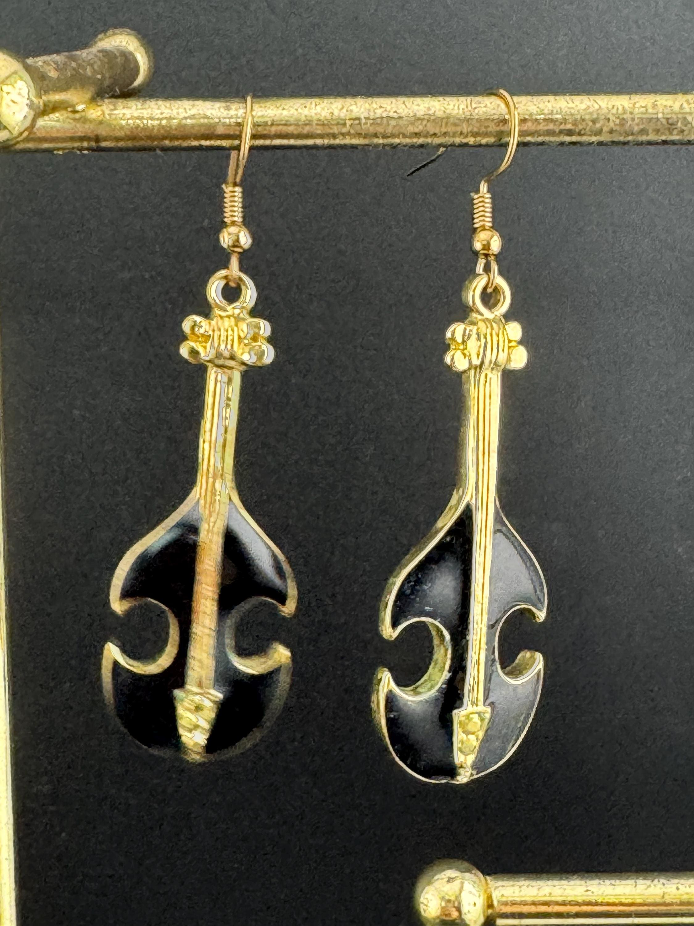 vintage 1980s black enamel long dangly novelty guitar earrings, for pierced ears, gold tone