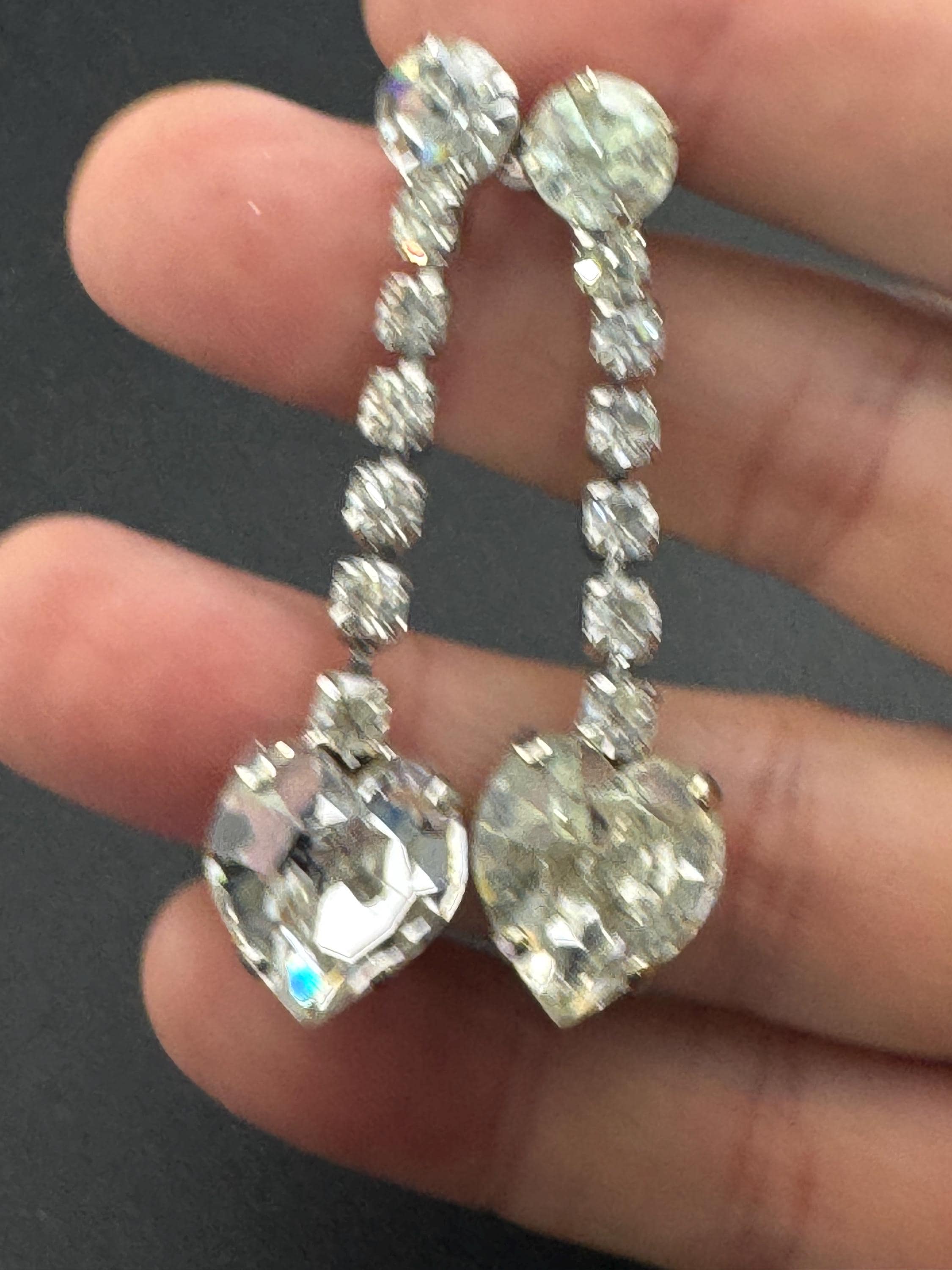 Retro clear claw set rhinestone paste diamanté dangly drop pierced heart earrings , silver tone