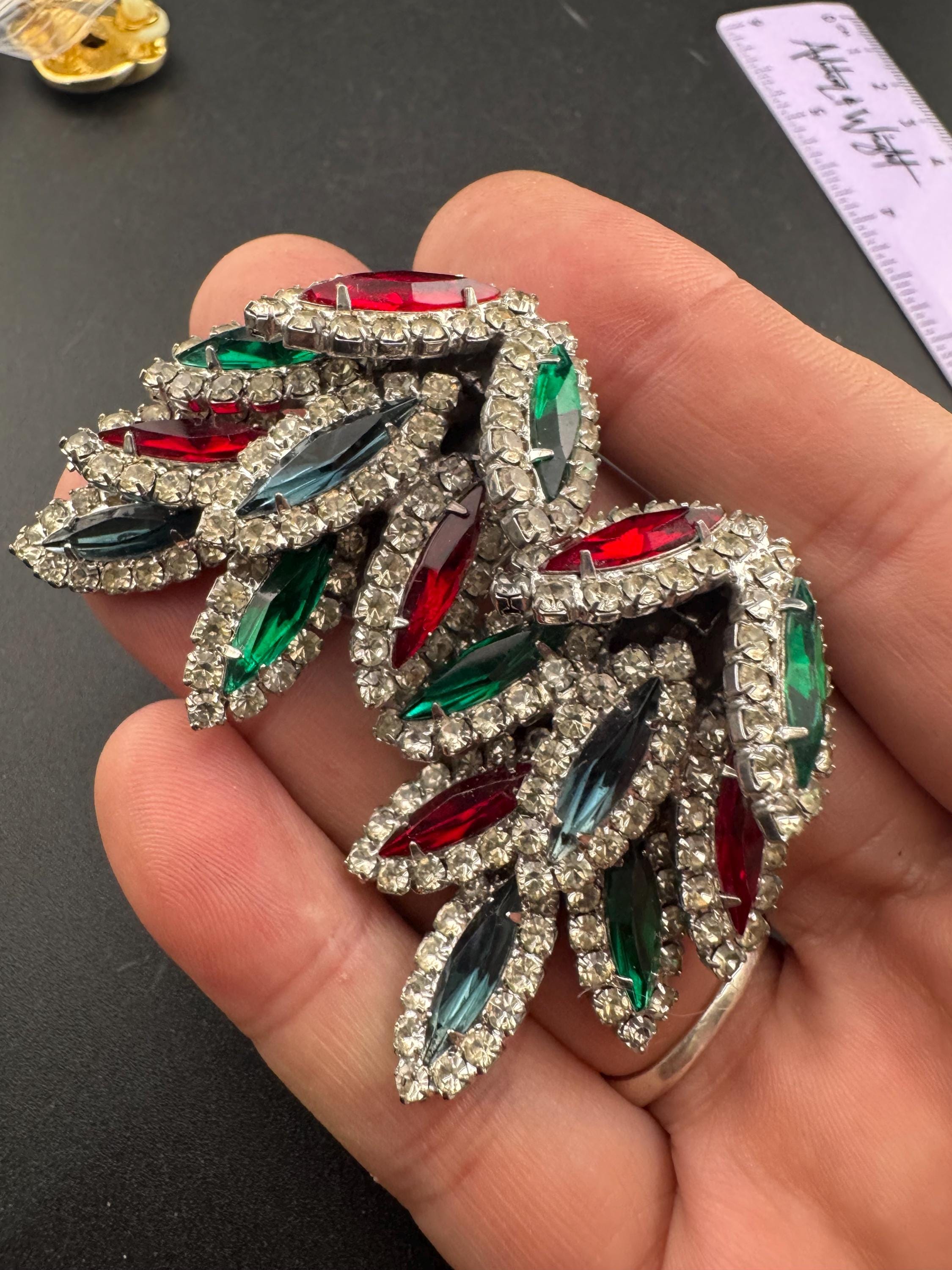Vintage showstopping emerald ruby and sapphire with clear diamanté Clip On silver tone leaf drop big clip on Earrings silvertone