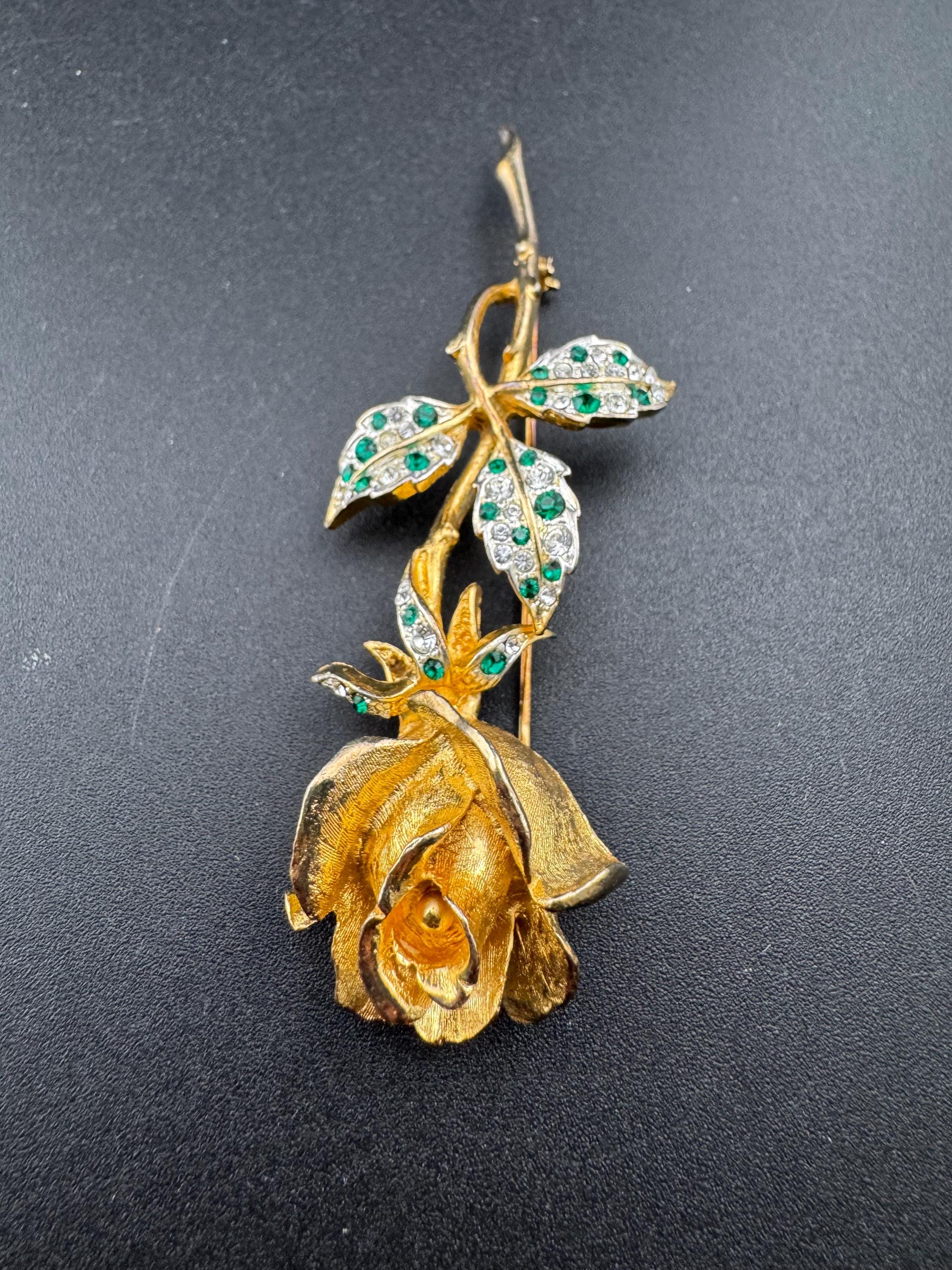 Signed Carven Paris Vintage Rose Brooch: Emerald Rhinestones, Gold Tone