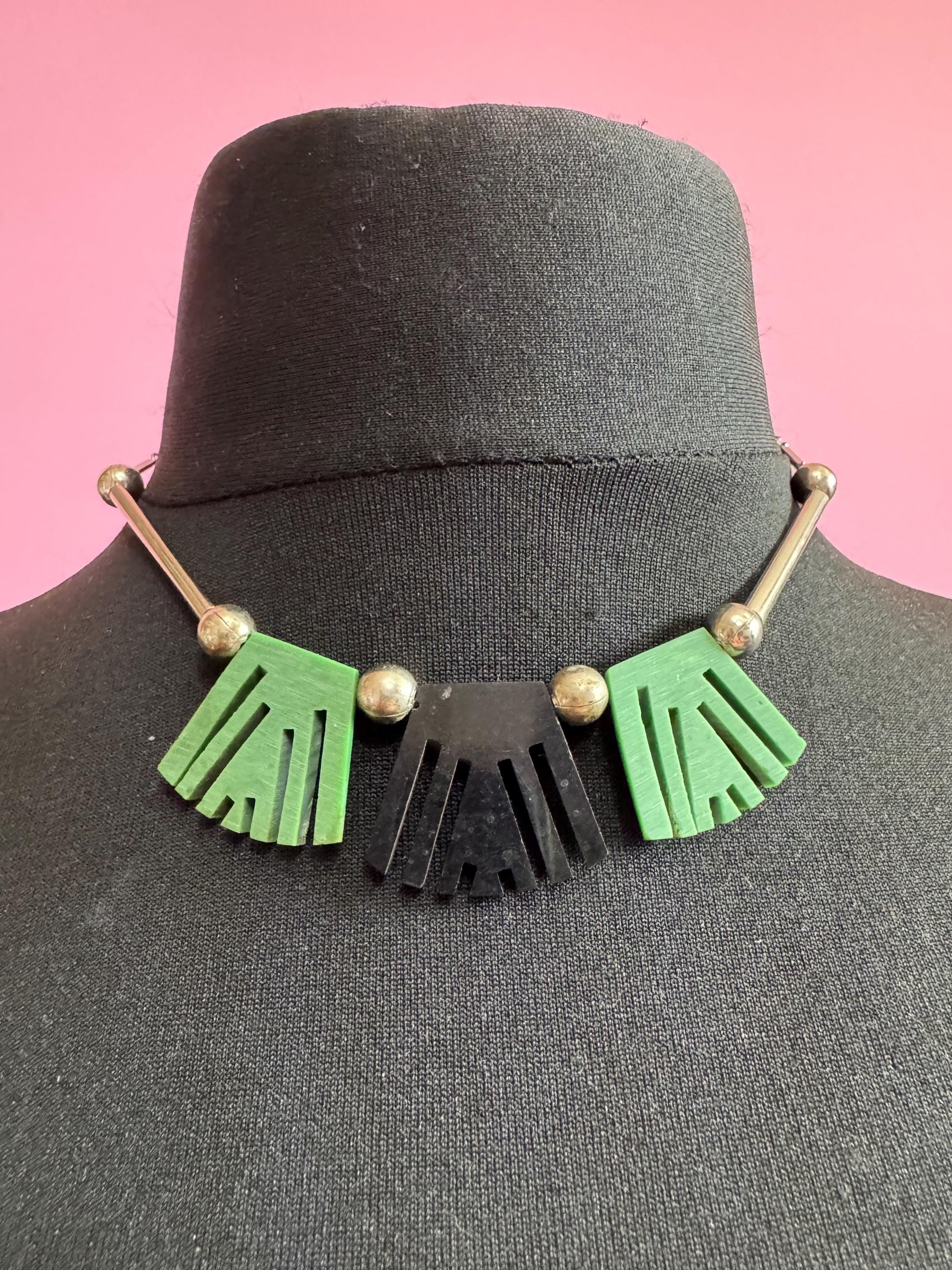Art deco Jakob Bengel modernist Chrome silver tone metal 1920s black and Green galalith plastic fringed geometric bead necklace