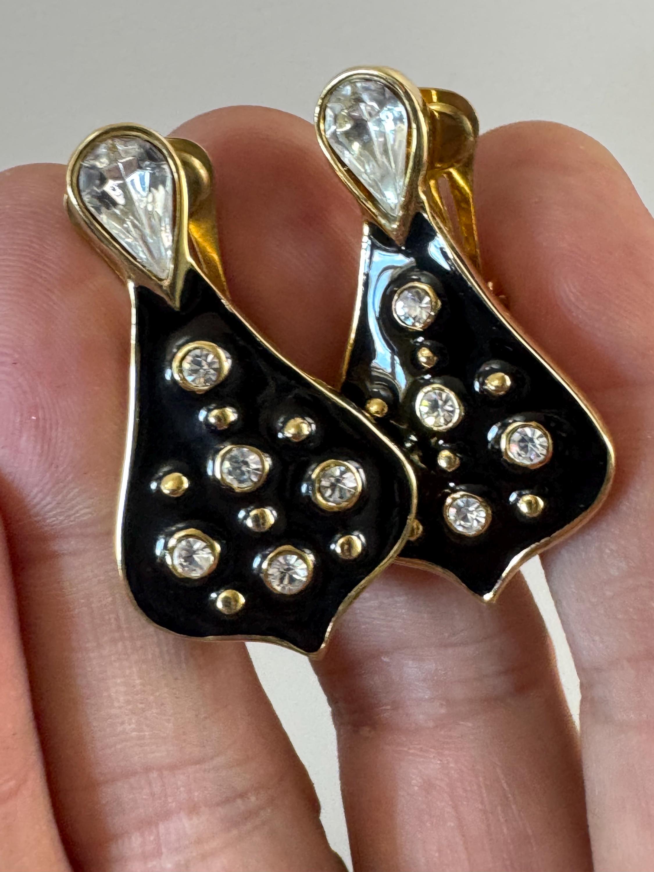 Vintage black enamel diamanté  dangly teardrop clip on earrings