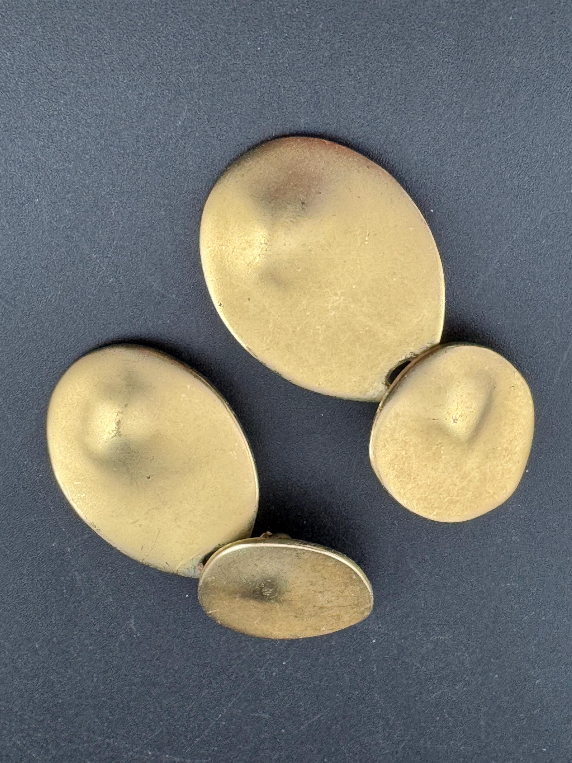 Matt yellow gold tone Etruscan style dangly drop disc clip on earrings