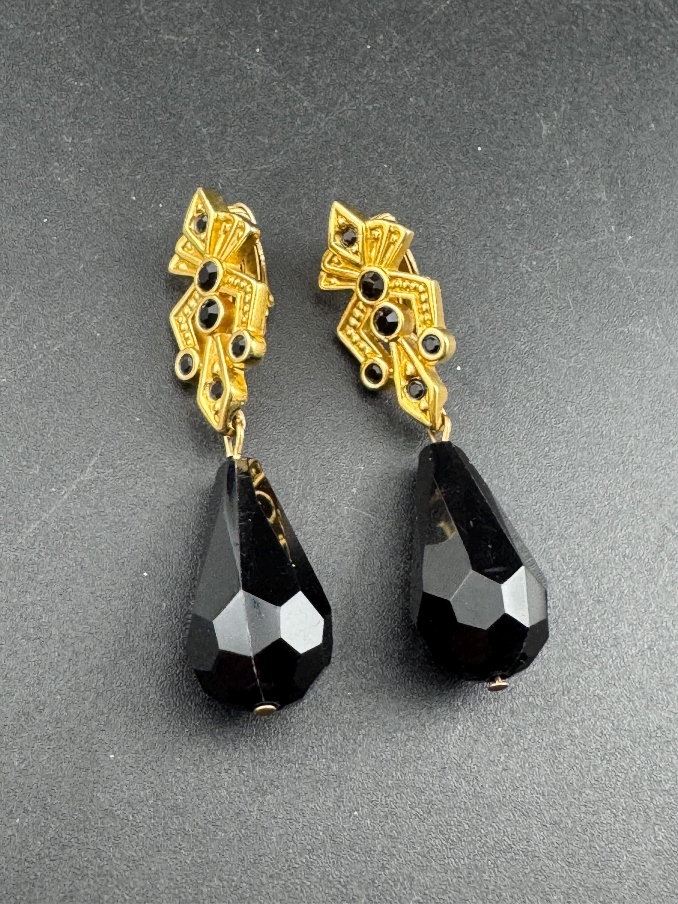 Vintage black acrylic faceted teardrop diamanté clip on earrings, gold tone