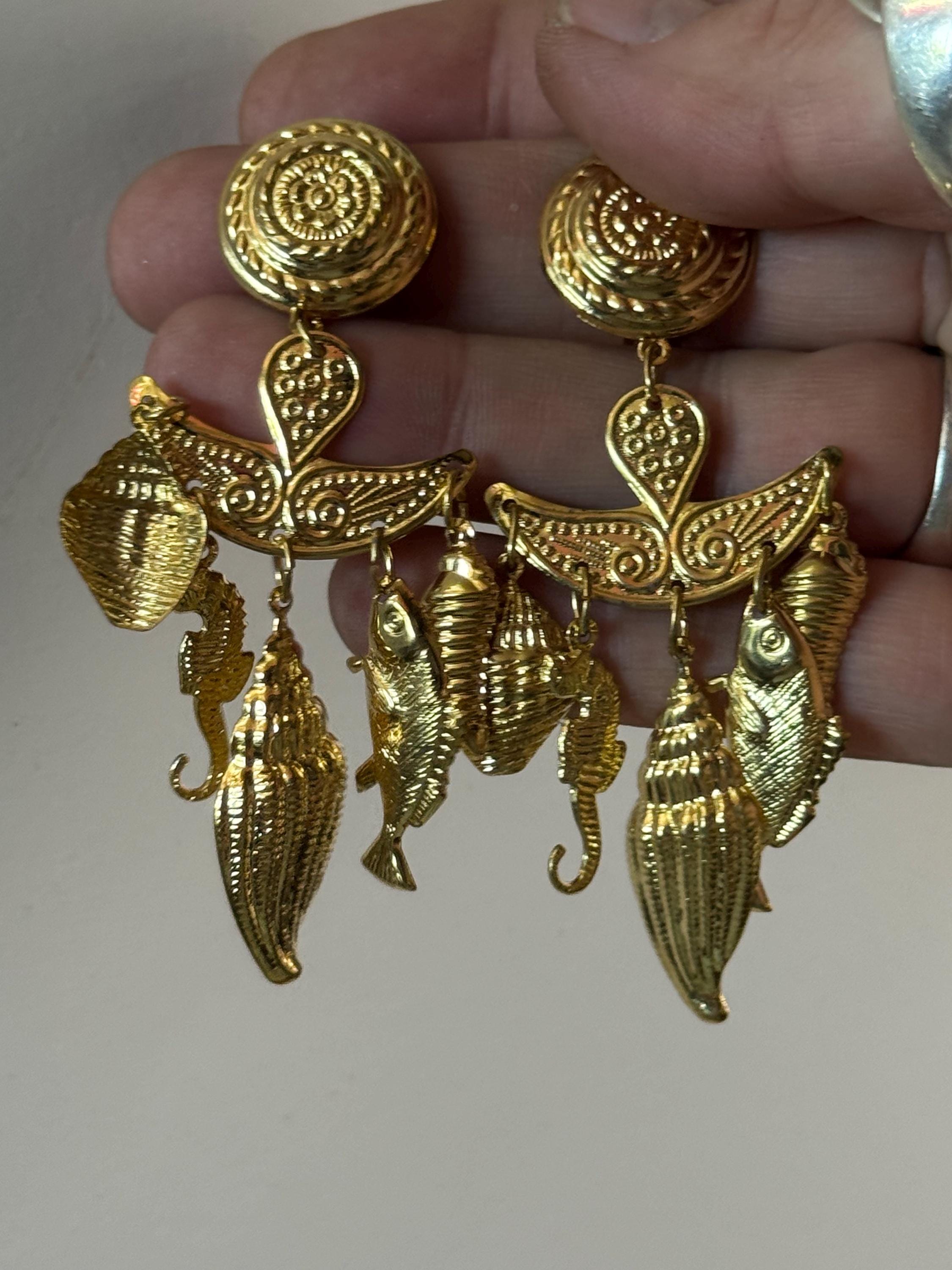 Vintage Gold Tone Nautical Fish Clip On Earrings: Lightweight Dangle