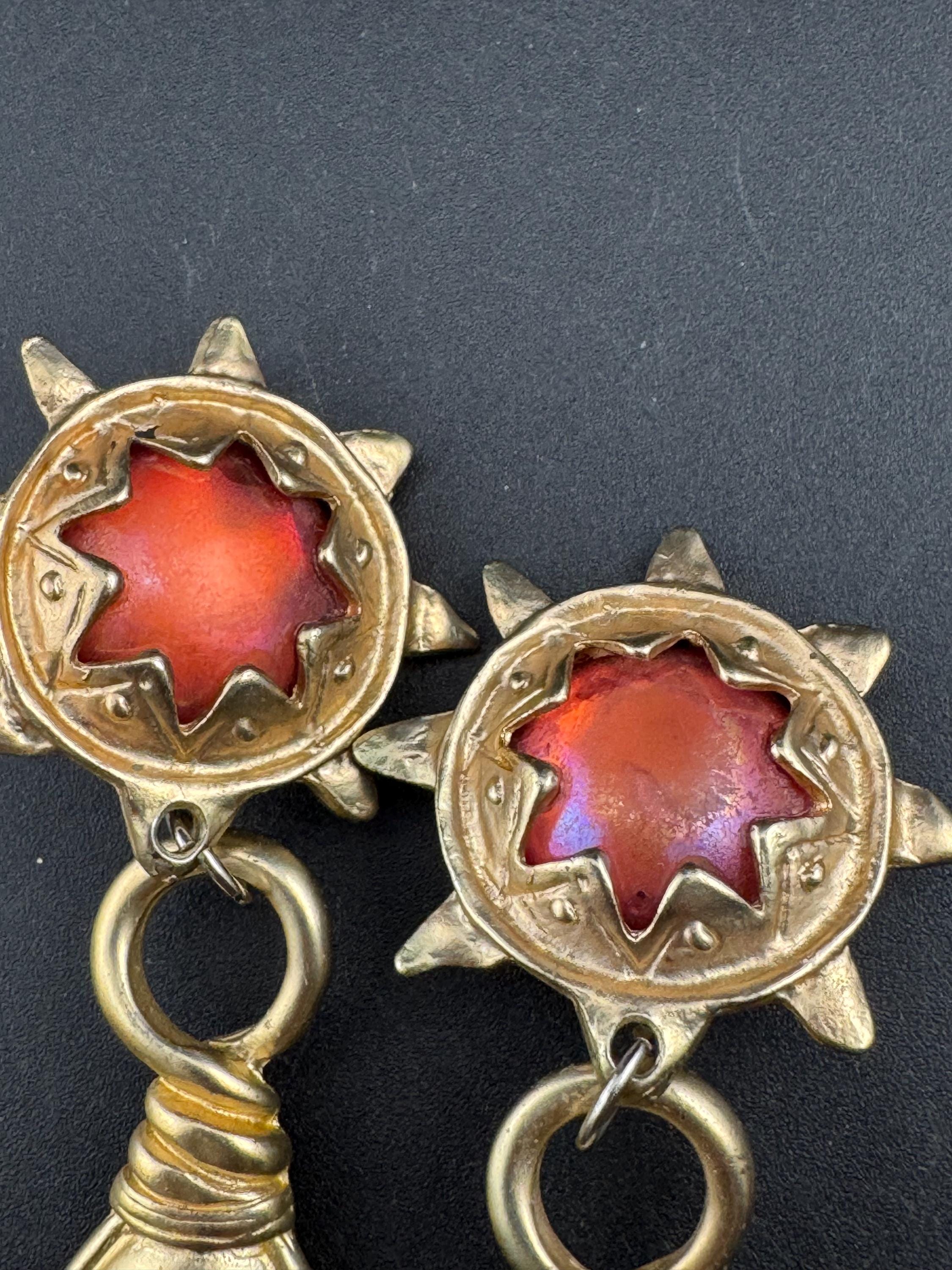 XL Large matt gold tone dangly clip on SUN teardrop Earrings quth central orange cabochon