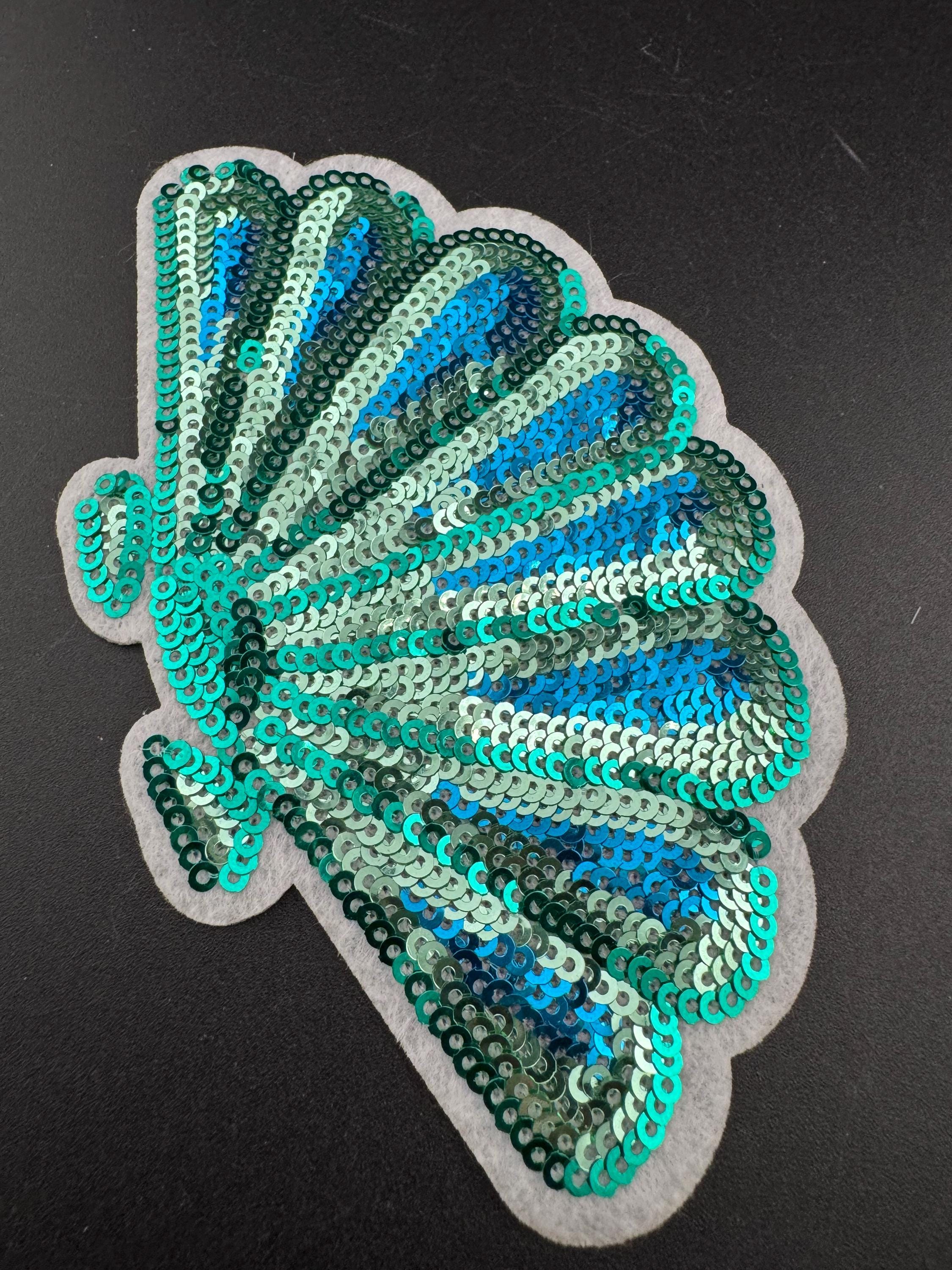 1 x large turquoise blue and green sequin iron On Nautical sea scallop sea shell sequinned Patch 12 x 8cm sewing craft appliqué