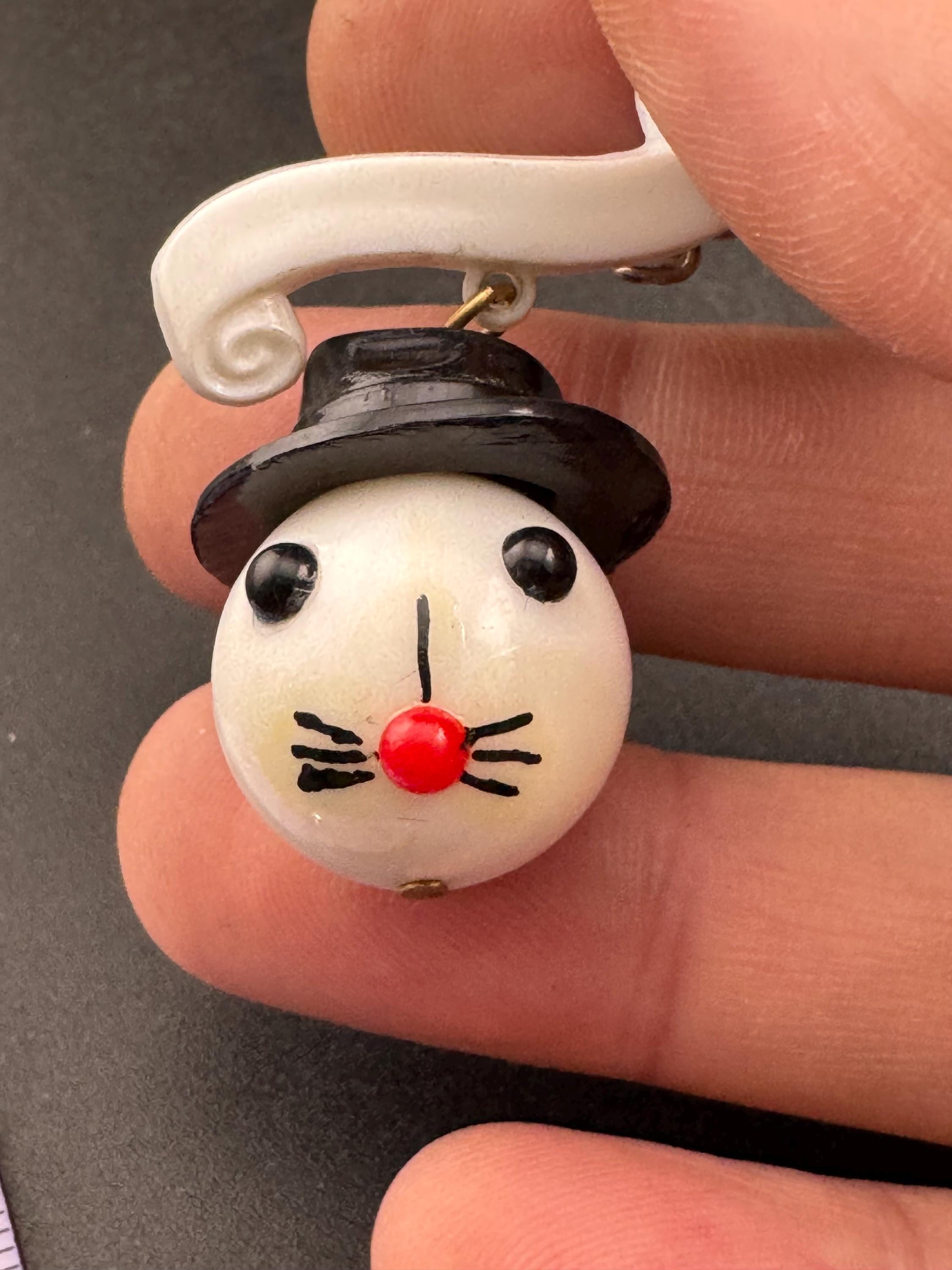 Vintage 1940s kitsch cute Early Plastic dangly rabbit or mouse in a black hat brooch