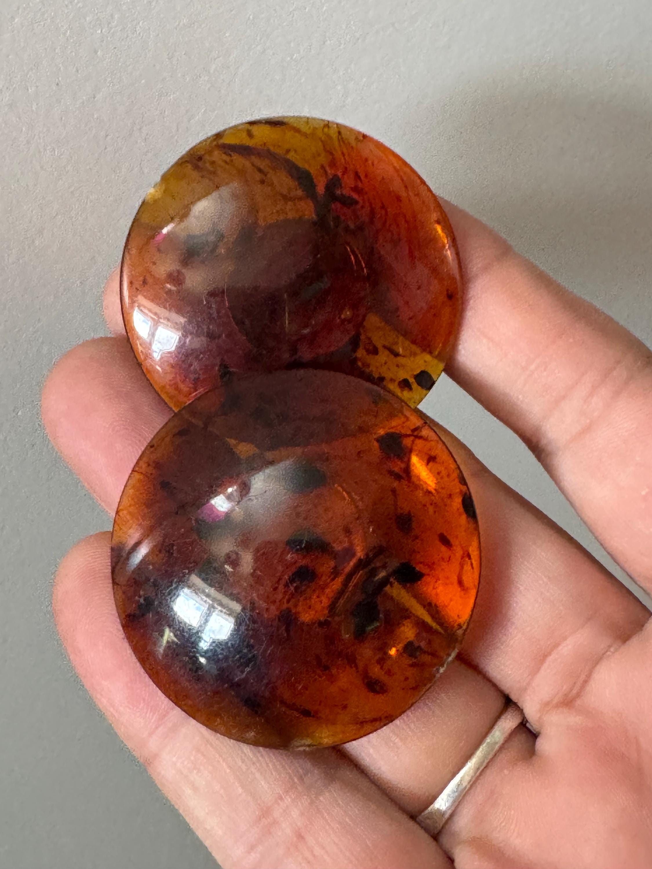 Vintage brown Faux Tortoiseshell vintage 4cm round oversized Clip on statement stud earrings
