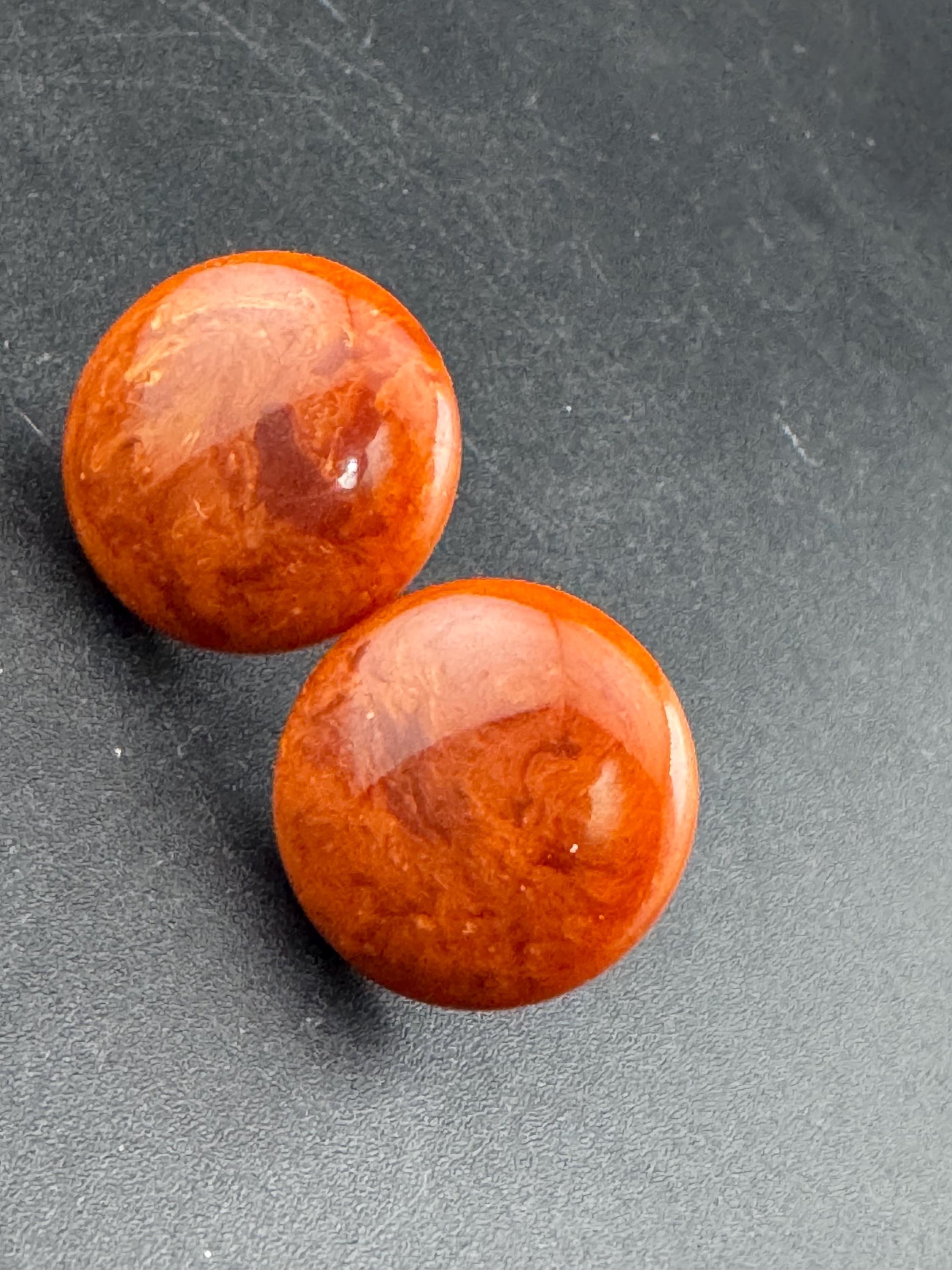 vintage 2.5cm dark orange brown plastic screw back stud clip on earrings