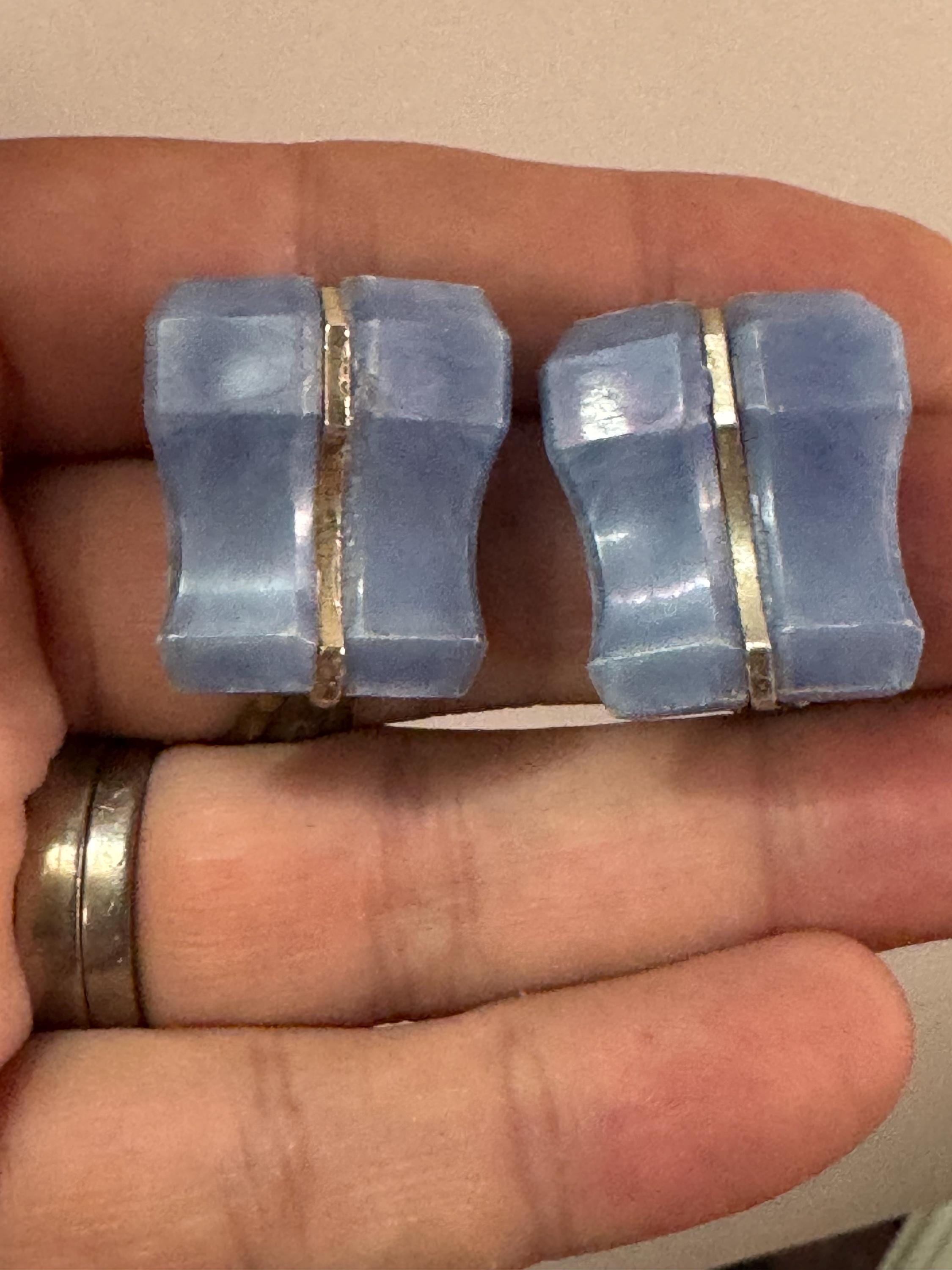 Vintage 2.5cm rectangular light blue early plastic silver stripe clip on stud earrings 1950s