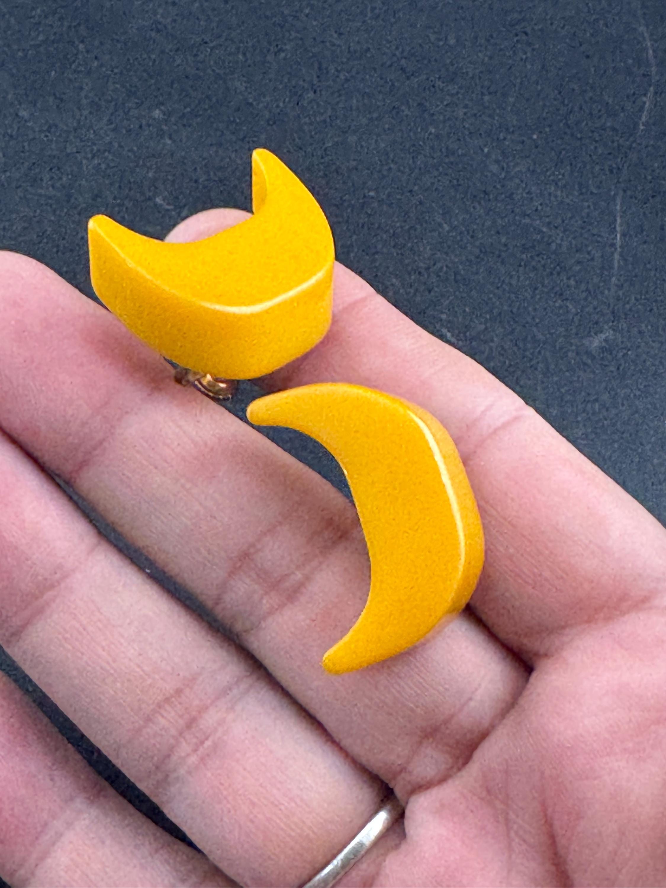 Vintage 1950s 1960s mustard yellow early plastic Clip On Earrings, modernist design