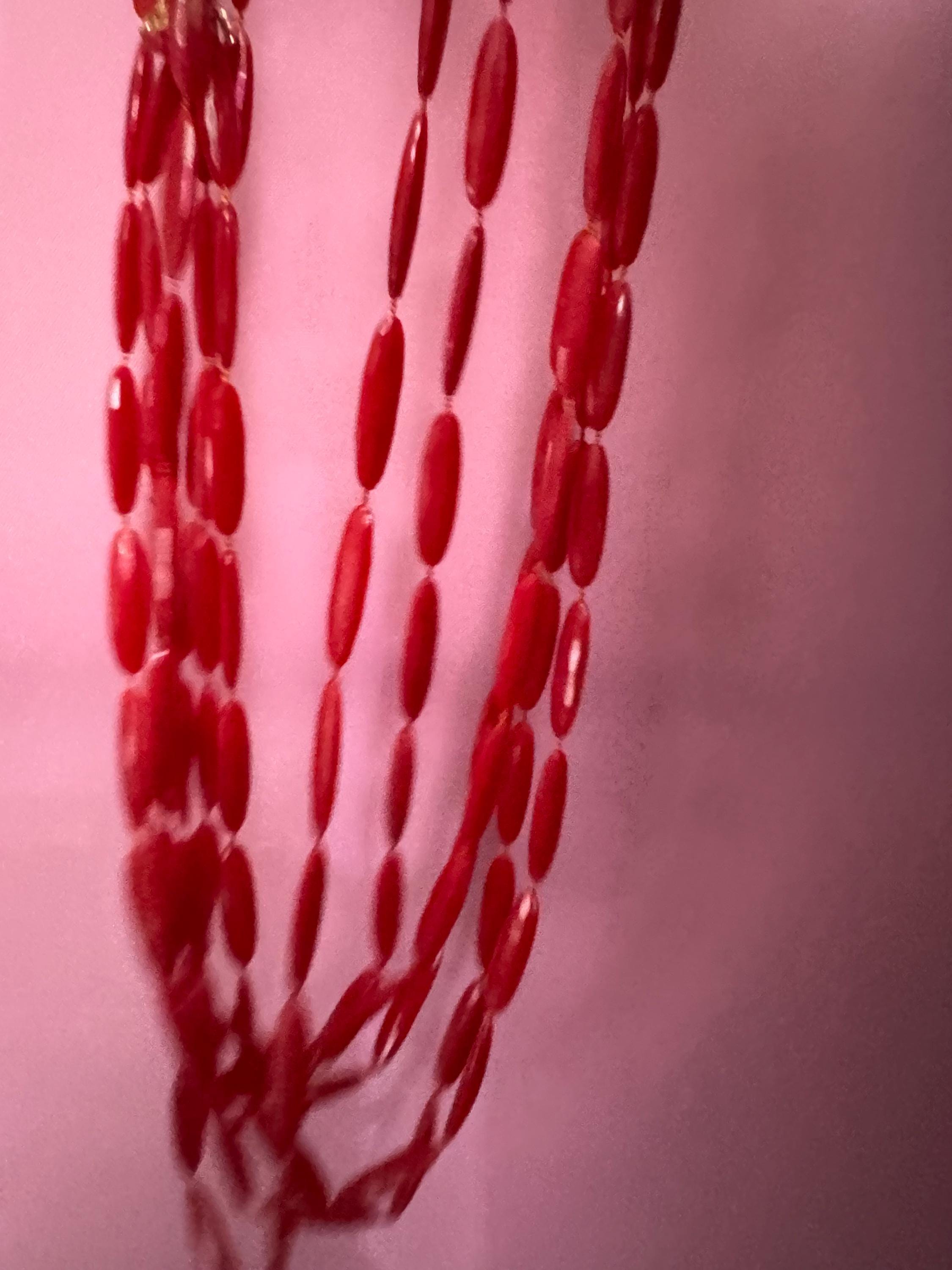 Vintage 125cm bright red plastic flapper length Multistrand beaded long gatsby flapper necklace beads