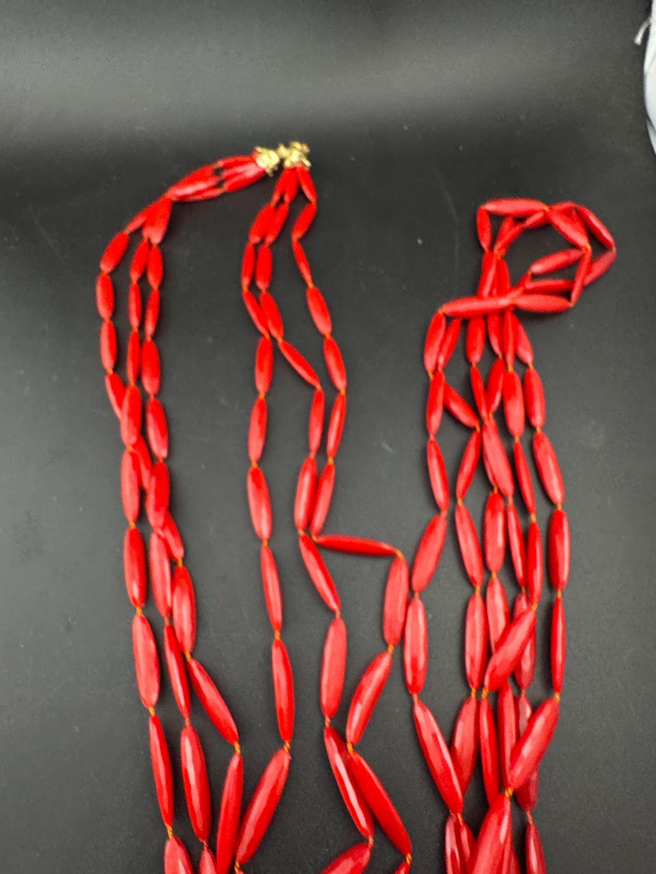Vintage 125cm bright red plastic flapper length Multistrand beaded long gatsby flapper necklace beads