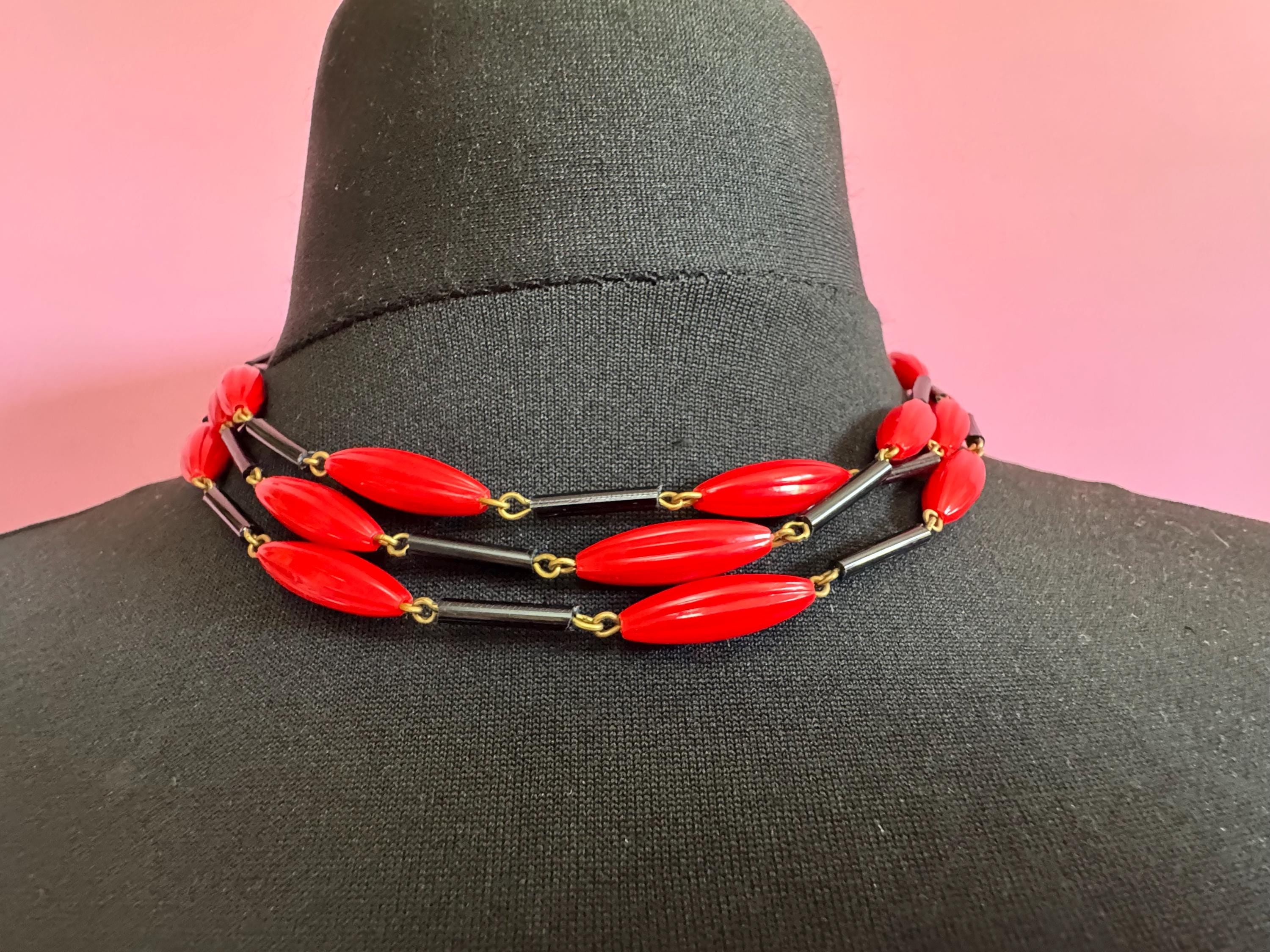Vintage 135cm black and red plastic flapper length beaded long gatsby flapper necklace beads