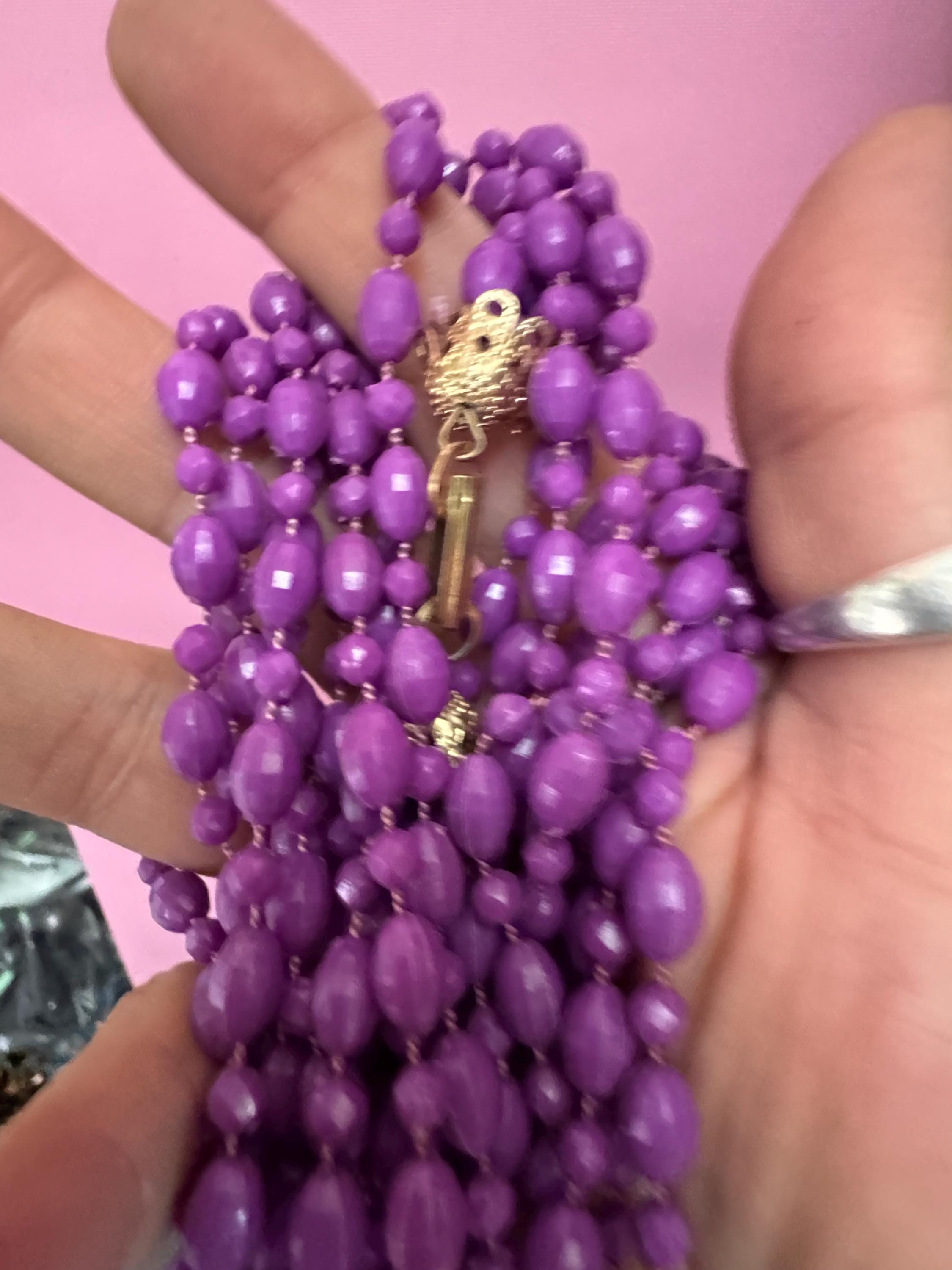 Vintage bright purple plastic beaded nultistrand wrap necklace 140