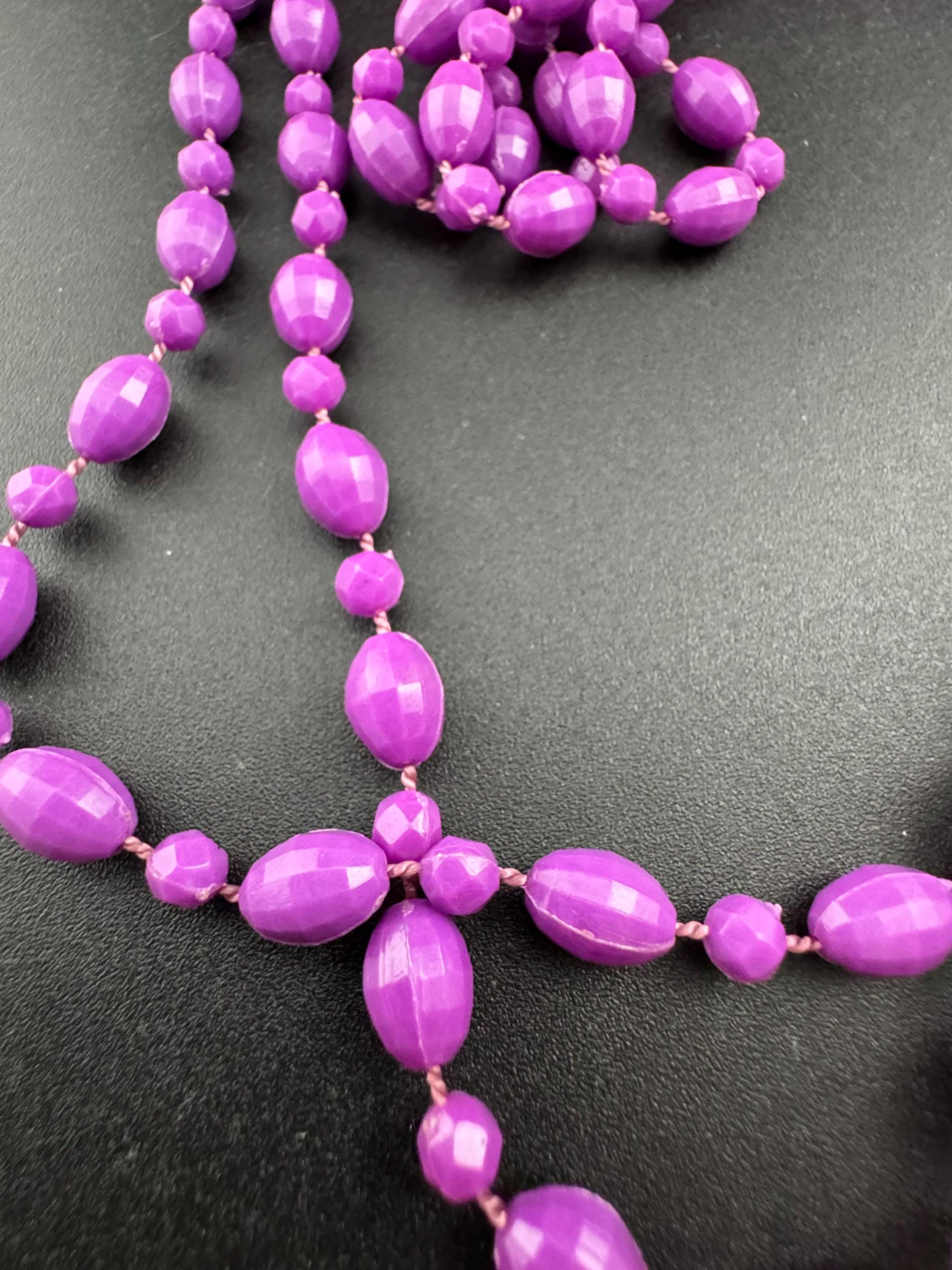 Vintage bright purple plastic beaded nultistrand wrap necklace 140
