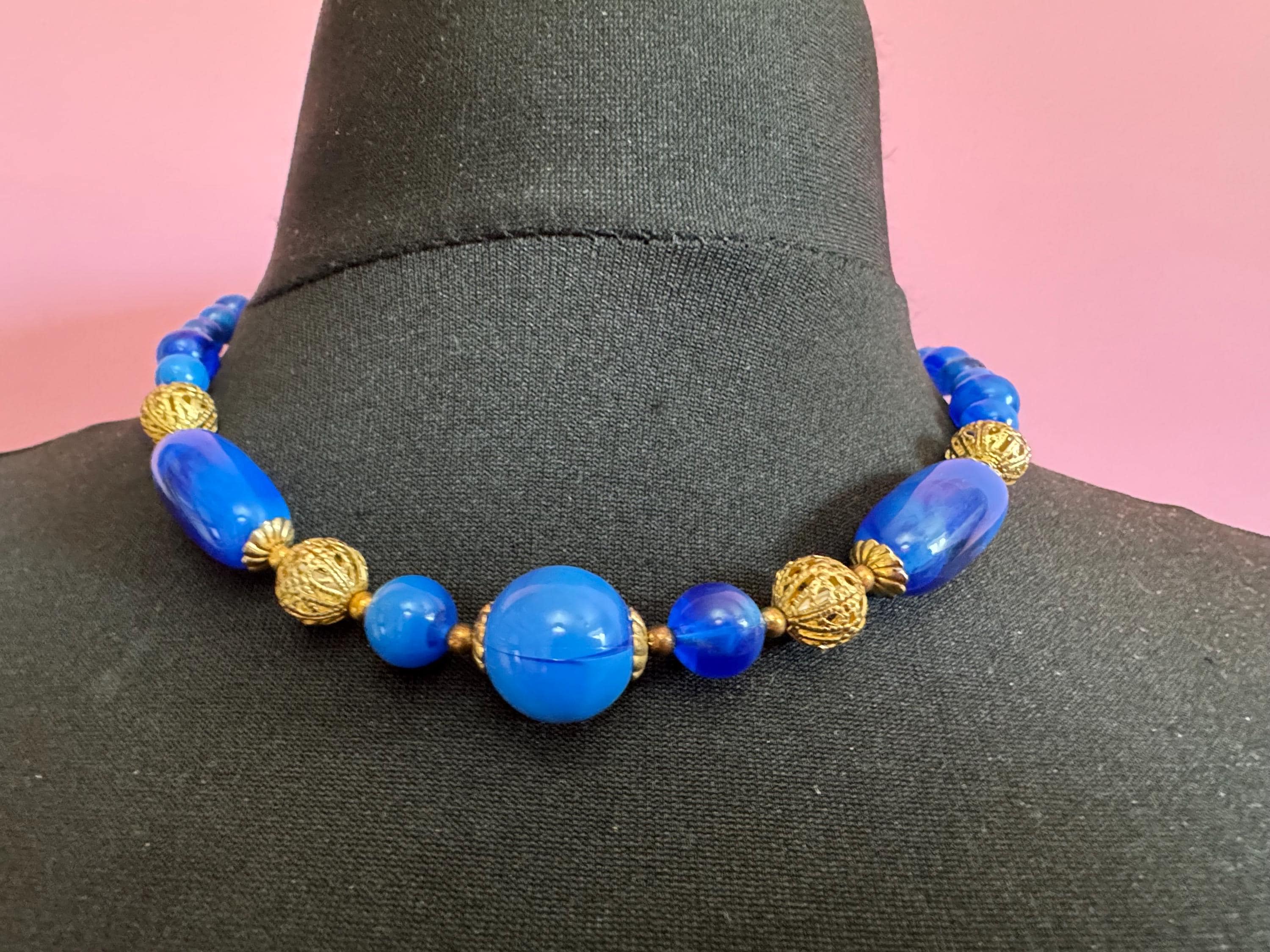 Retro 1980s vintage 47cm bright blue and gold plastic beaded necklace