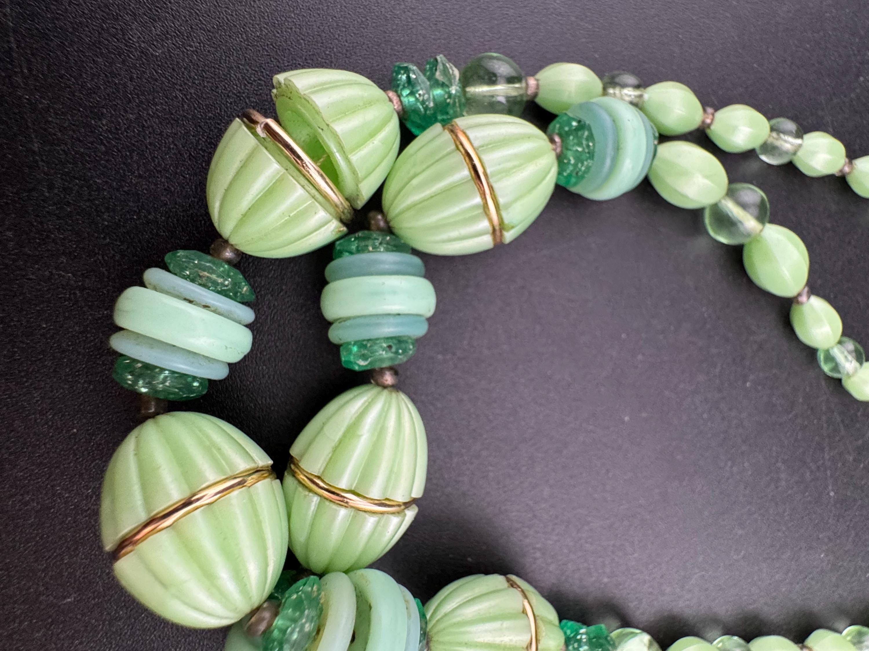 Vintage art deco geometric light green beaded Multistrand necklace 38-43cm