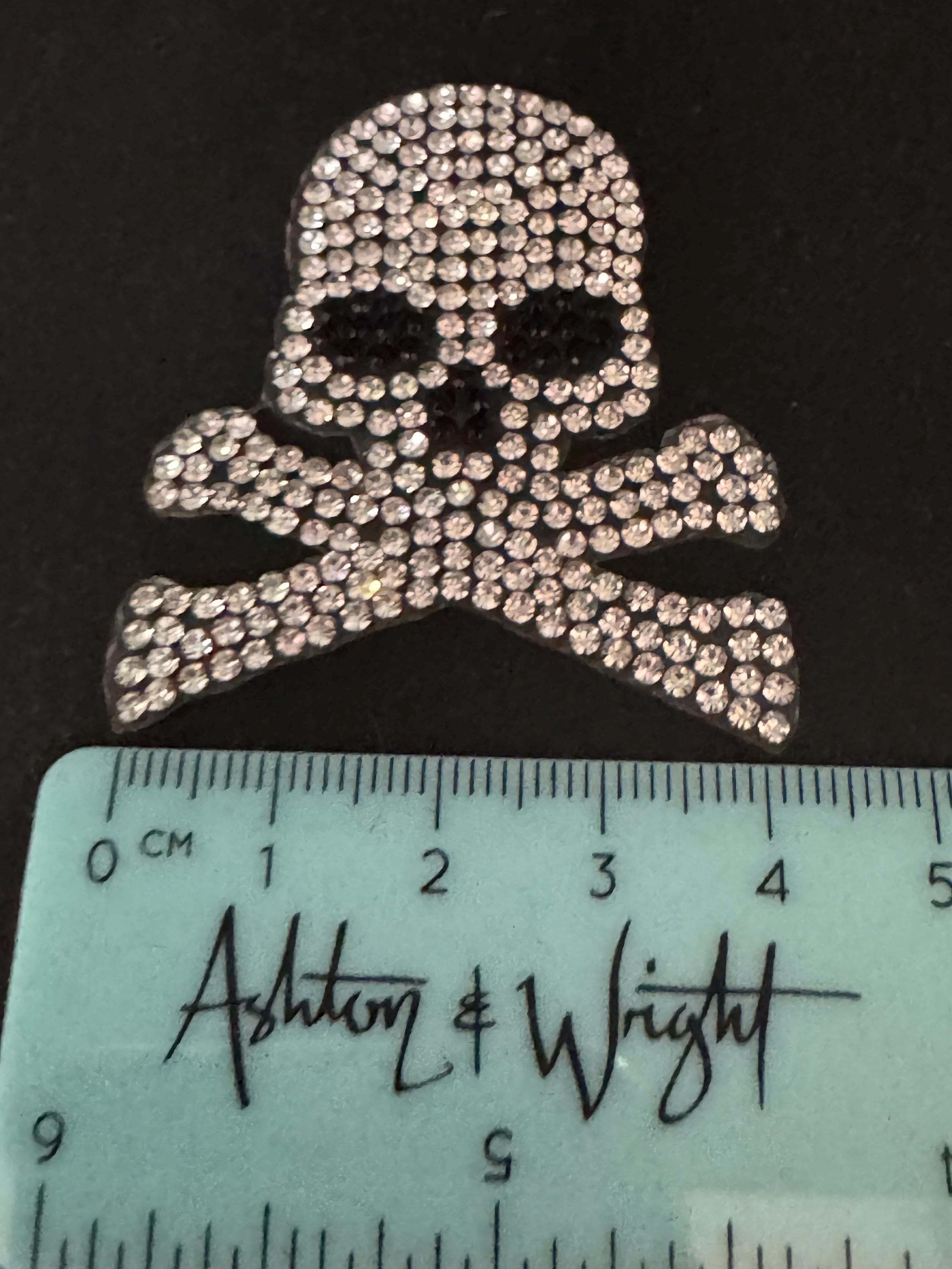 Diamanté Crystal Skull & Crossbones Patch: Iron-On Pirate Applique