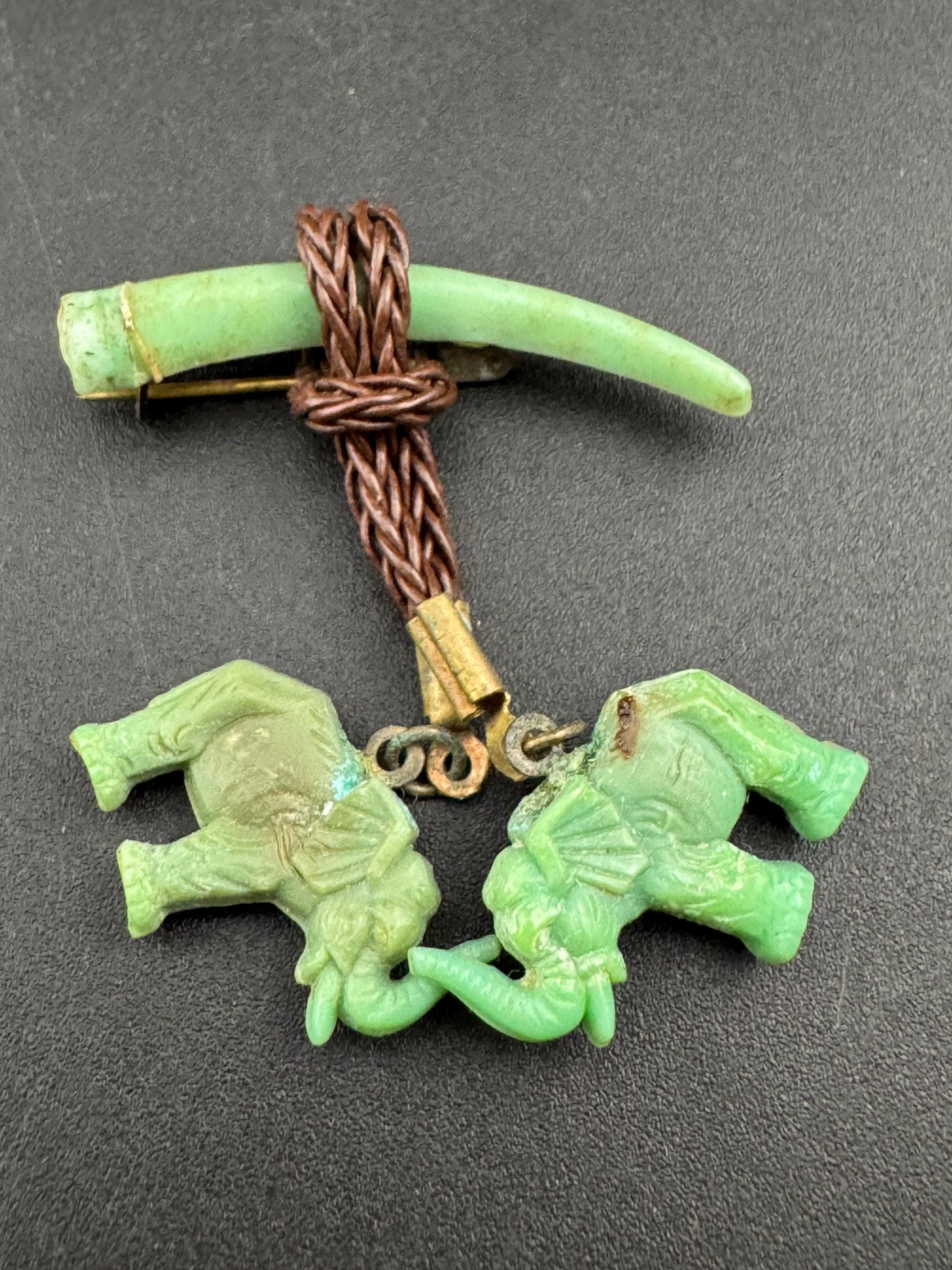 Art Deco Green Elephant Brooch: Vintage Celluloid Pendant, 1930s Kitsch
