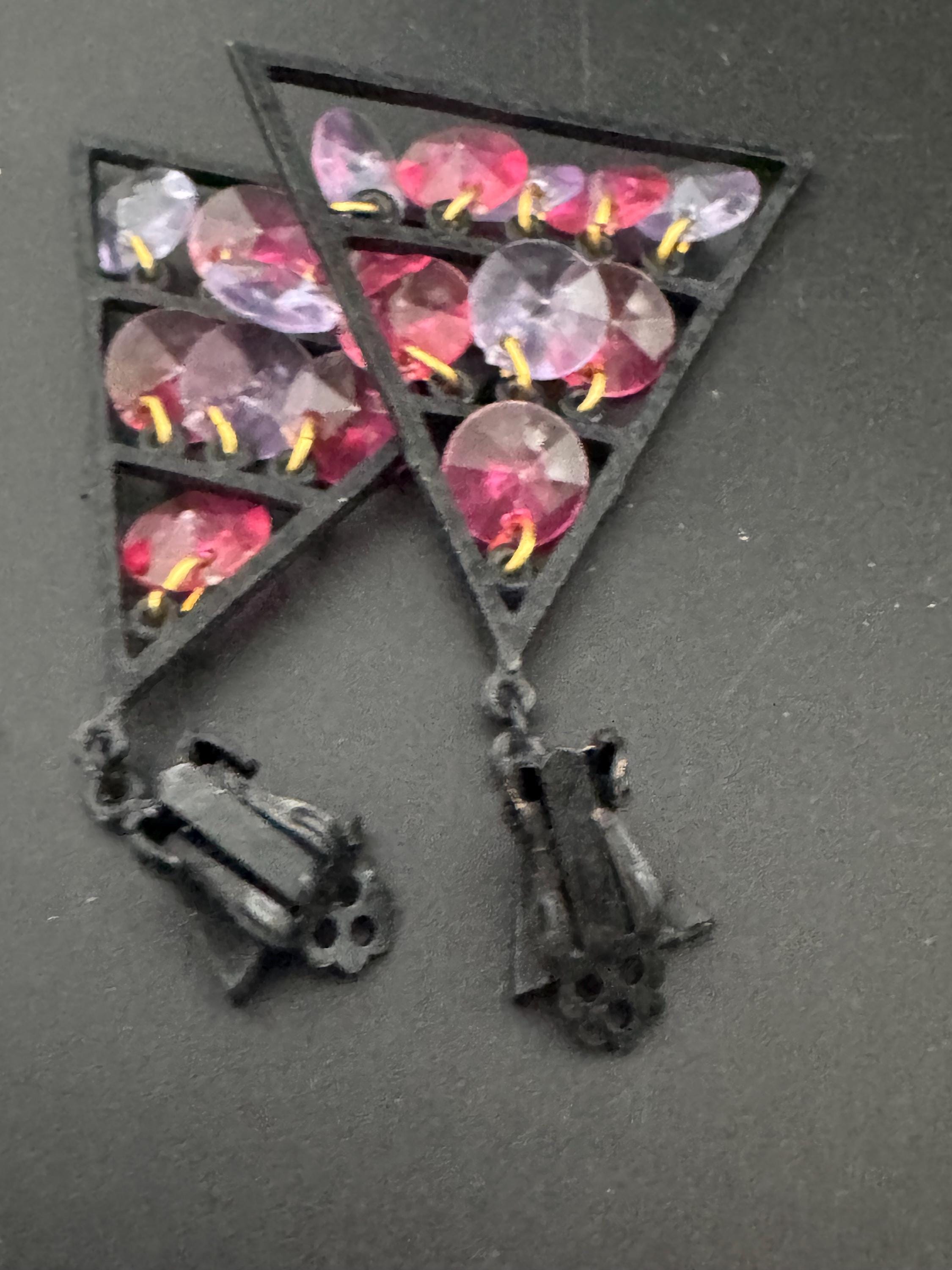 Vintage black plastic triangular pink and purple beaded dangly clip on earrings 7cm