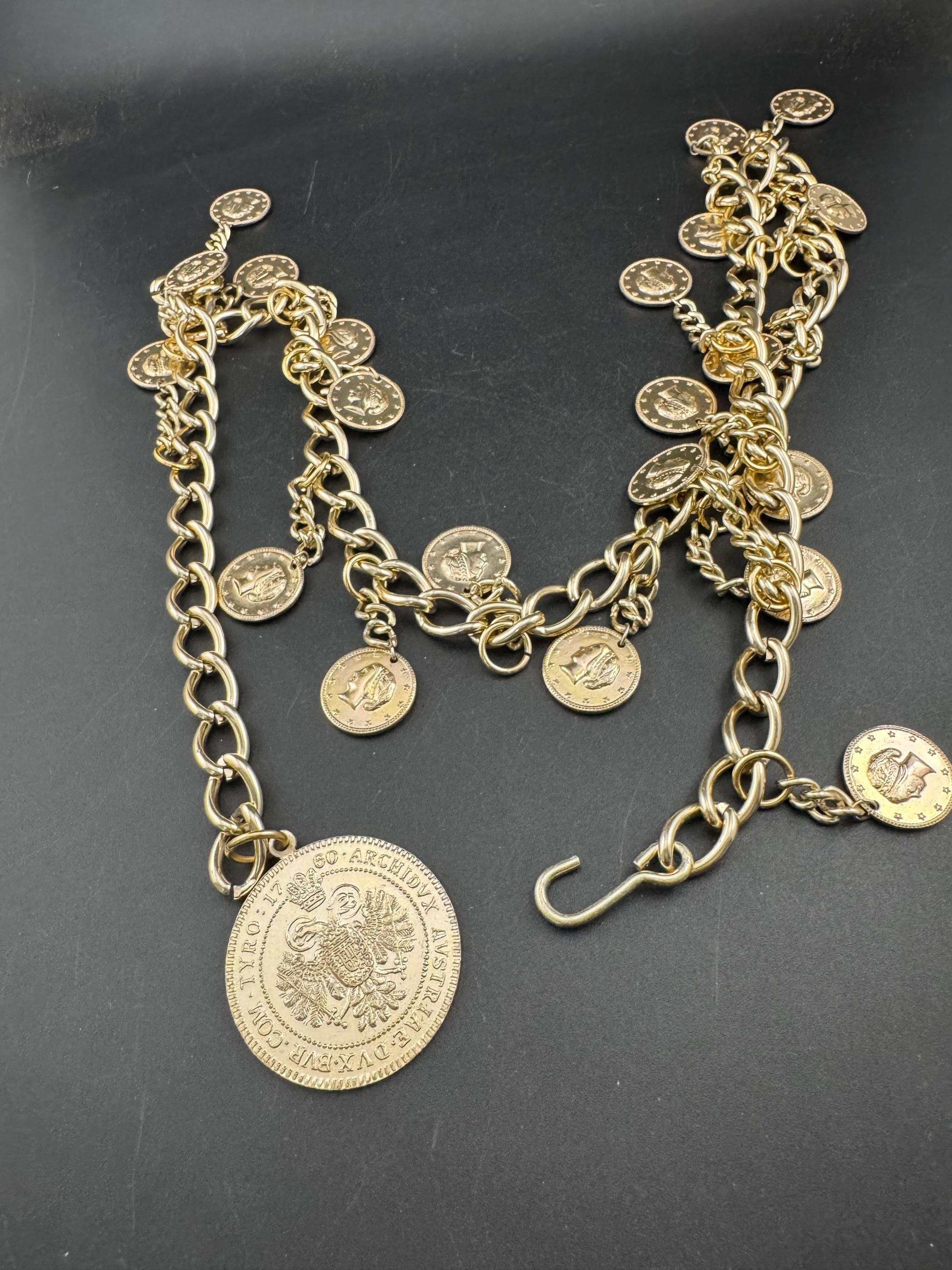 Vintage 1960s Lightweight aluminium gold tone chain link adjustable fashion coin belt 88-94cm