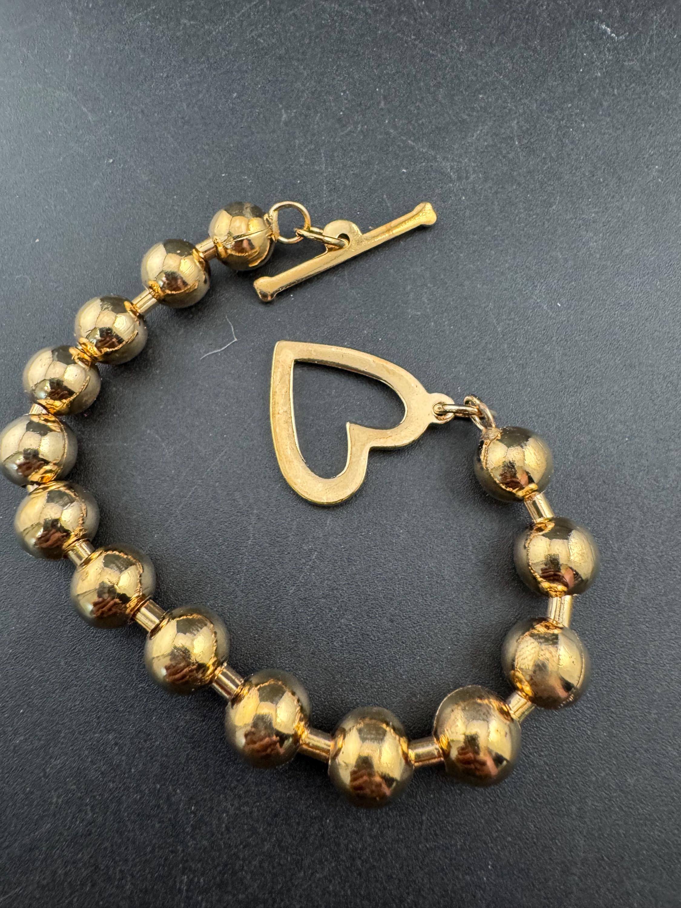 retro gold tone ball bead bracelet set with heart toggle clasp, old shop stock 20cm