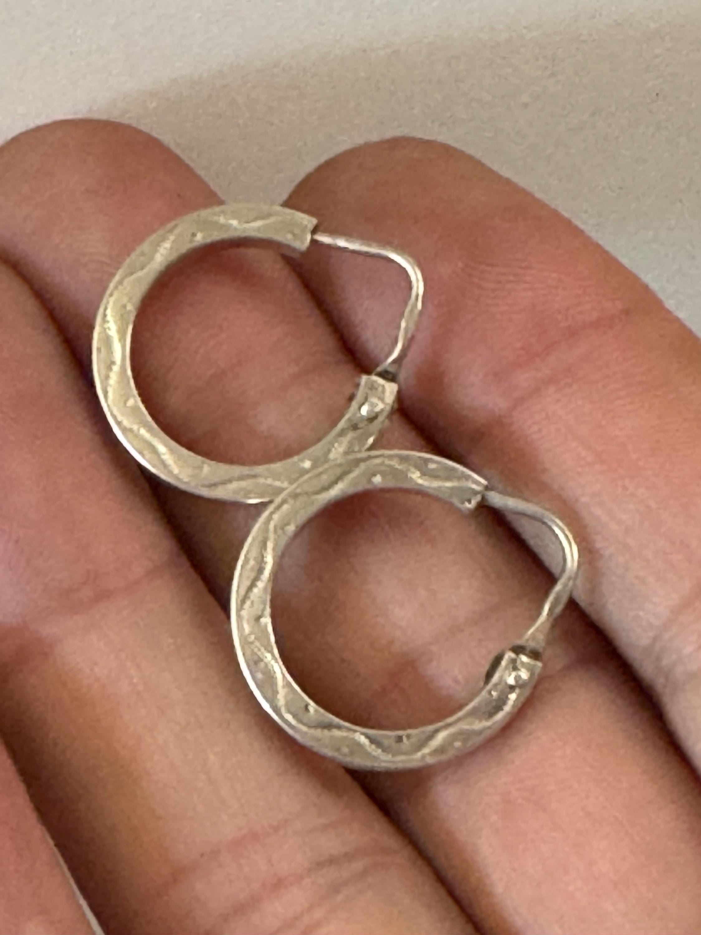 925 sterling silver Round  2.5cm engraved hoop earrings for pierced ears 3 grams