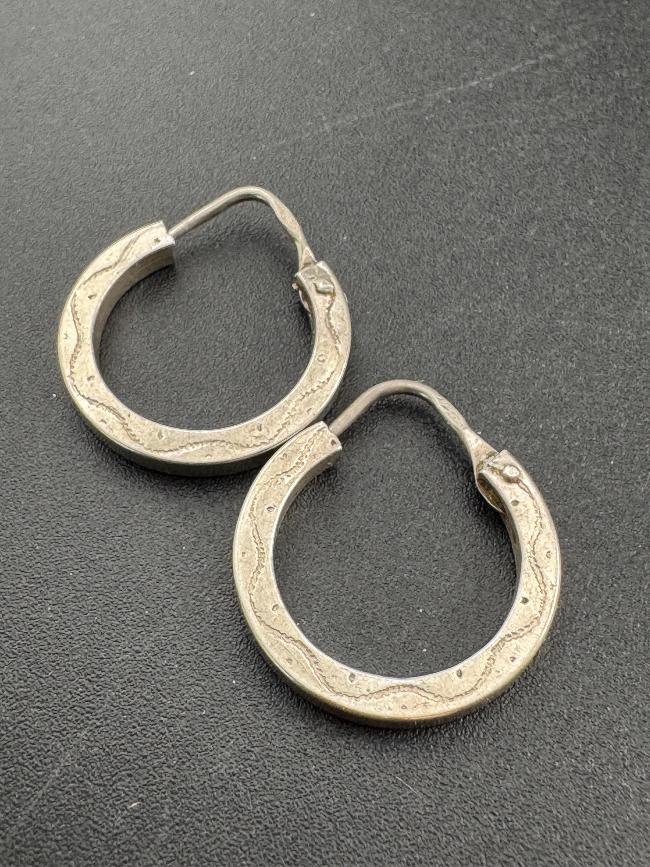 925 sterling silver Round  2.5cm engraved hoop earrings for pierced ears 3 grams