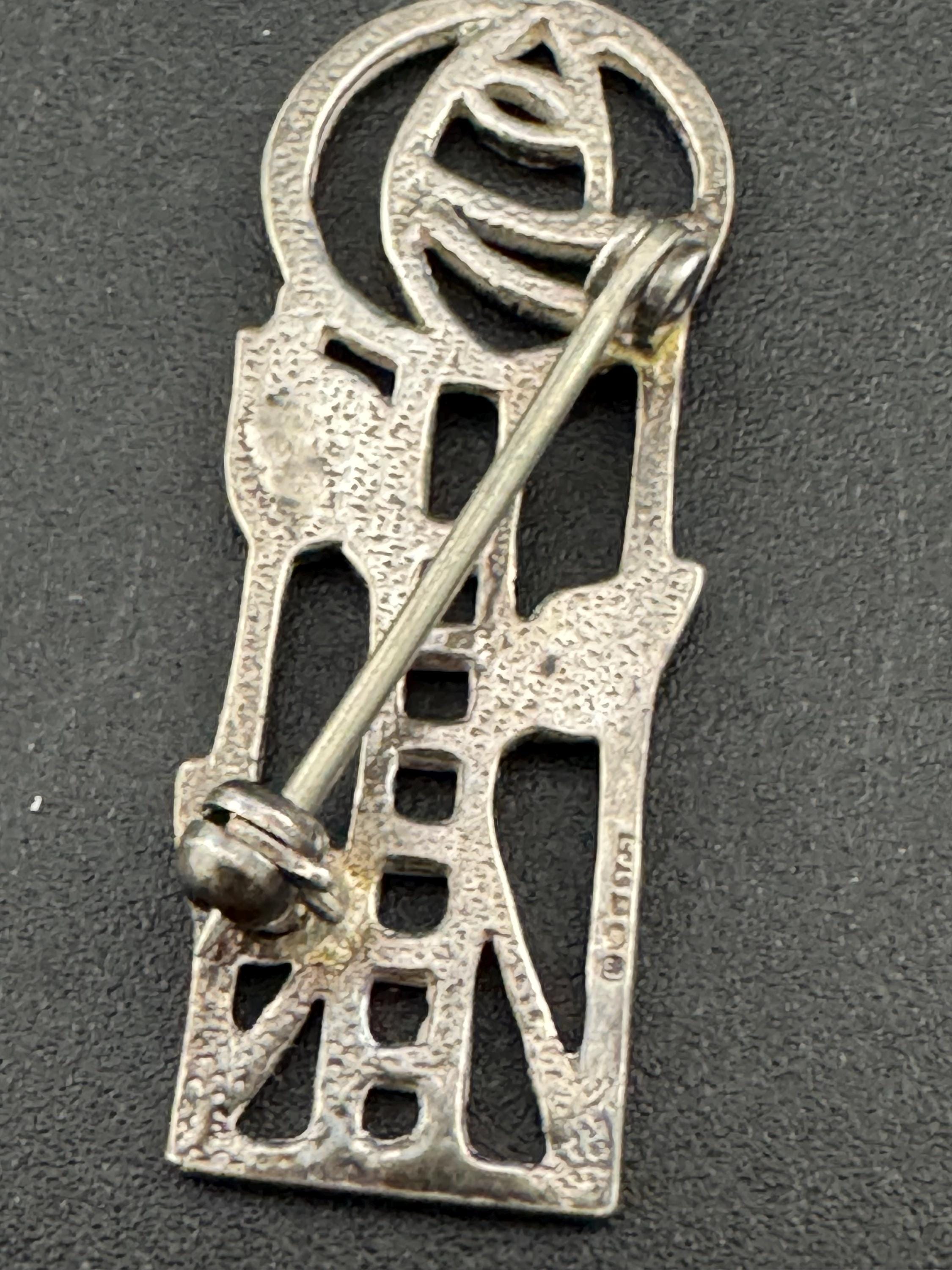 CJL Carrick Jewellery Sterling 925 Silver art nouveau style floral Brooch 3.7 grams 3.6cm