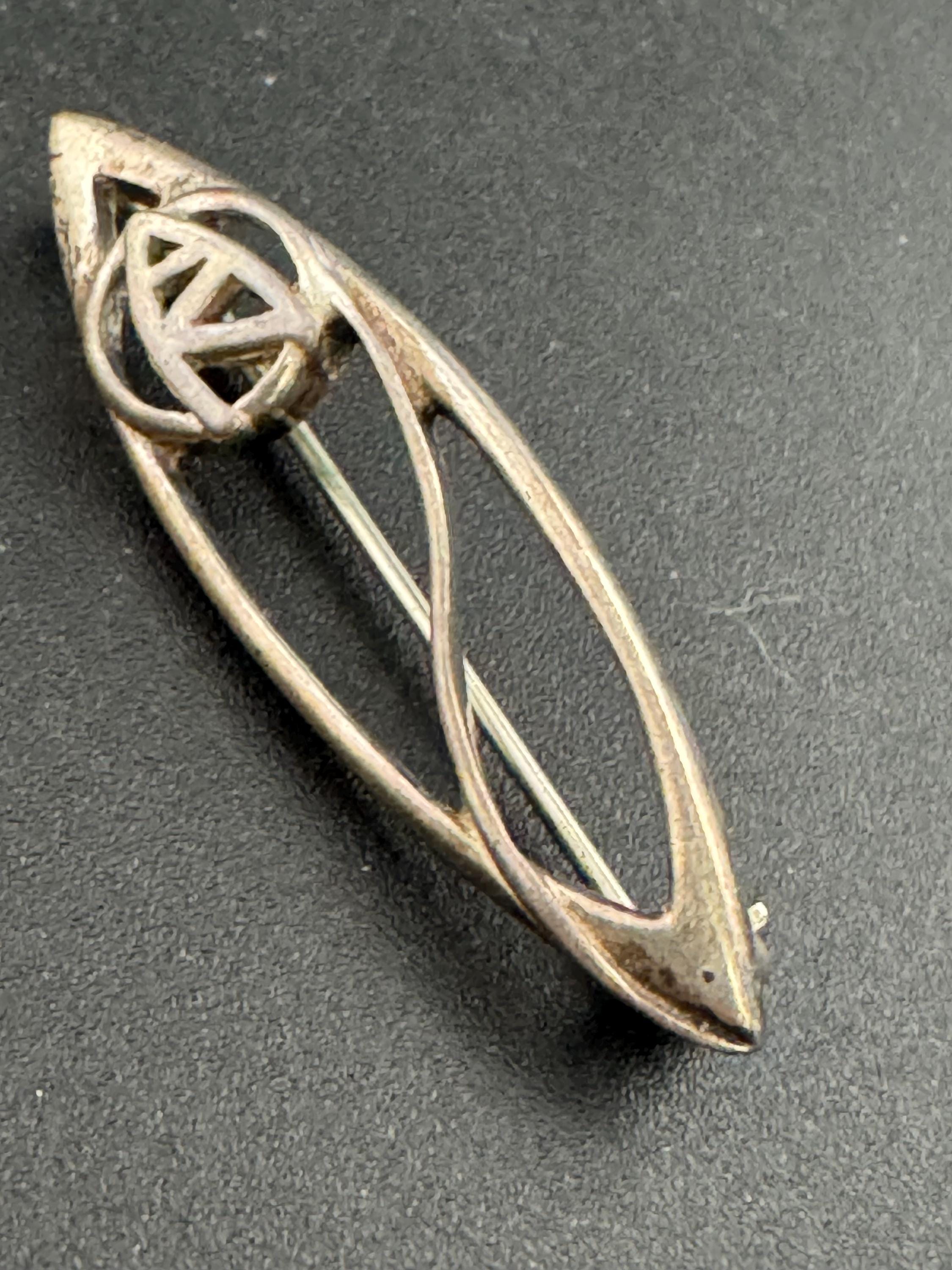 Sterling Silver Rennie Mackintosh Style Floral Brooch: Arts & Crafts Jewelry