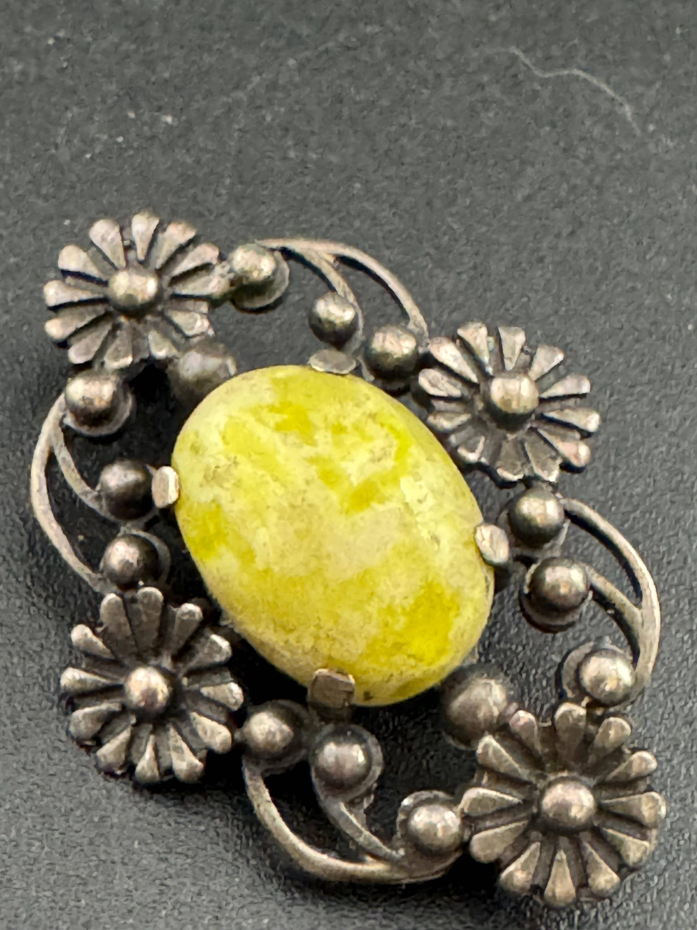 Scottish Iona marble yellow gemstone 925 sterling silver antique brooch