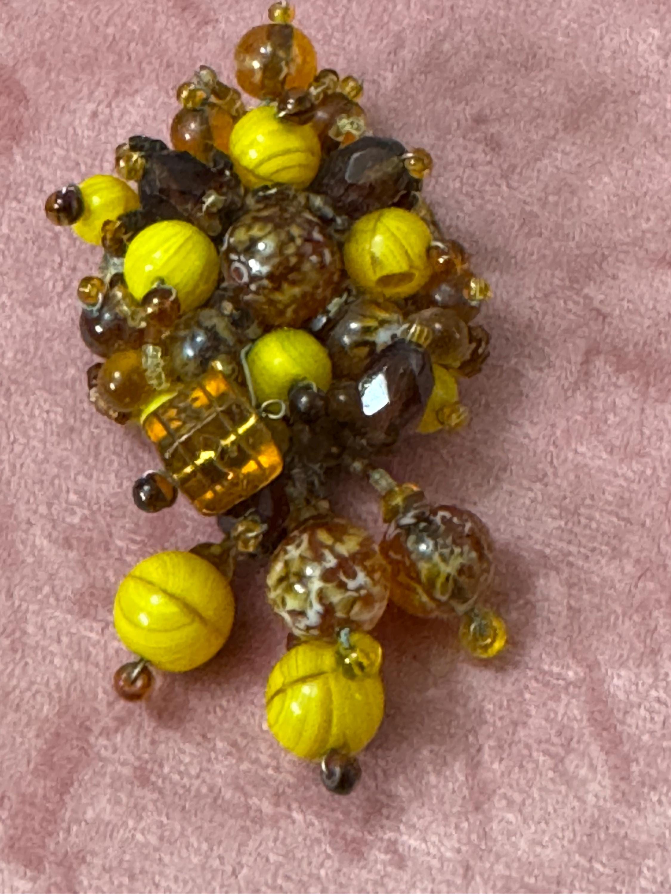 Vintage MCM Gold Tone Brooch: Amber Glass Beaded Dangly Drop