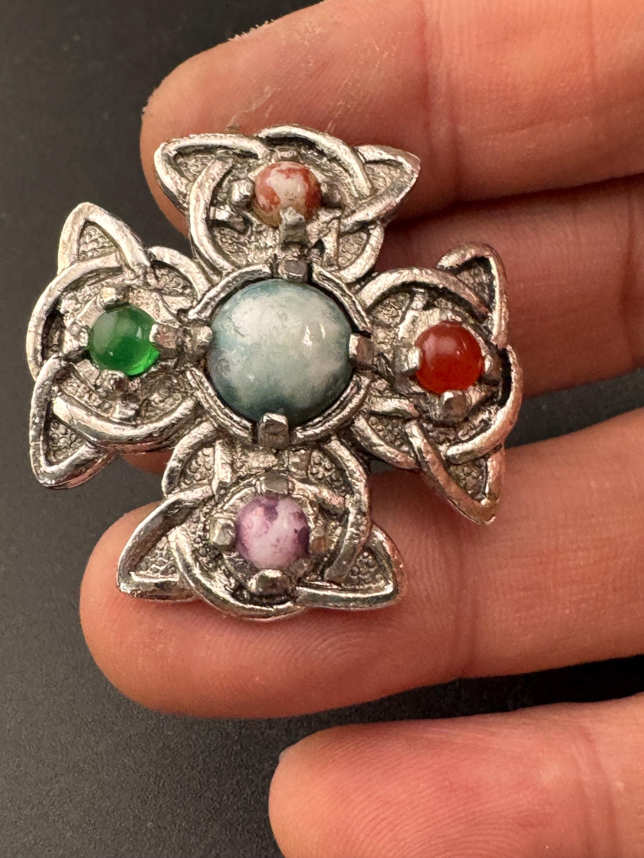 Vintage silver tone Scottish faux agate pebble glass Celtic cross brooch