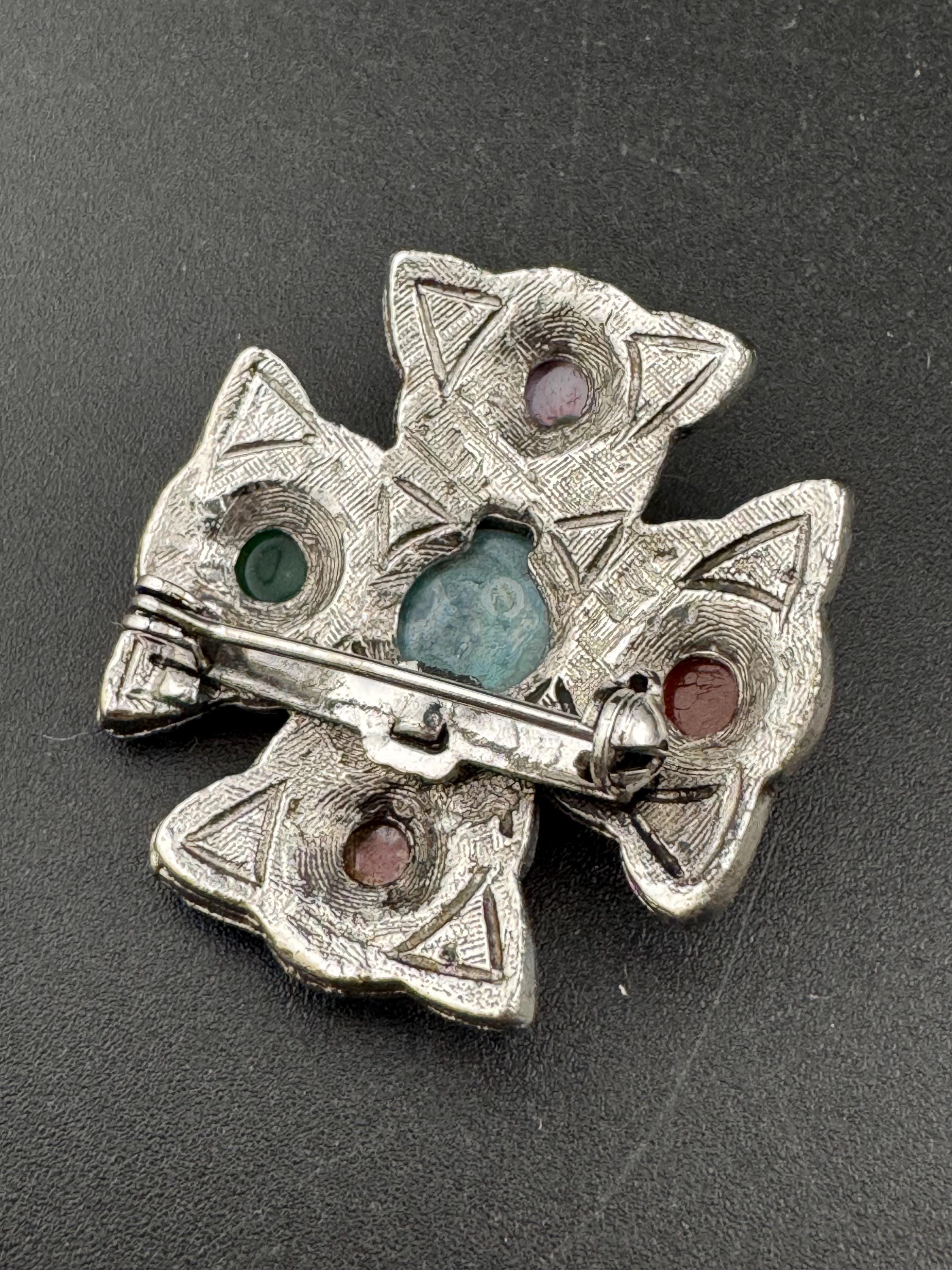 Vintage silver tone Scottish faux agate pebble glass Celtic cross brooch