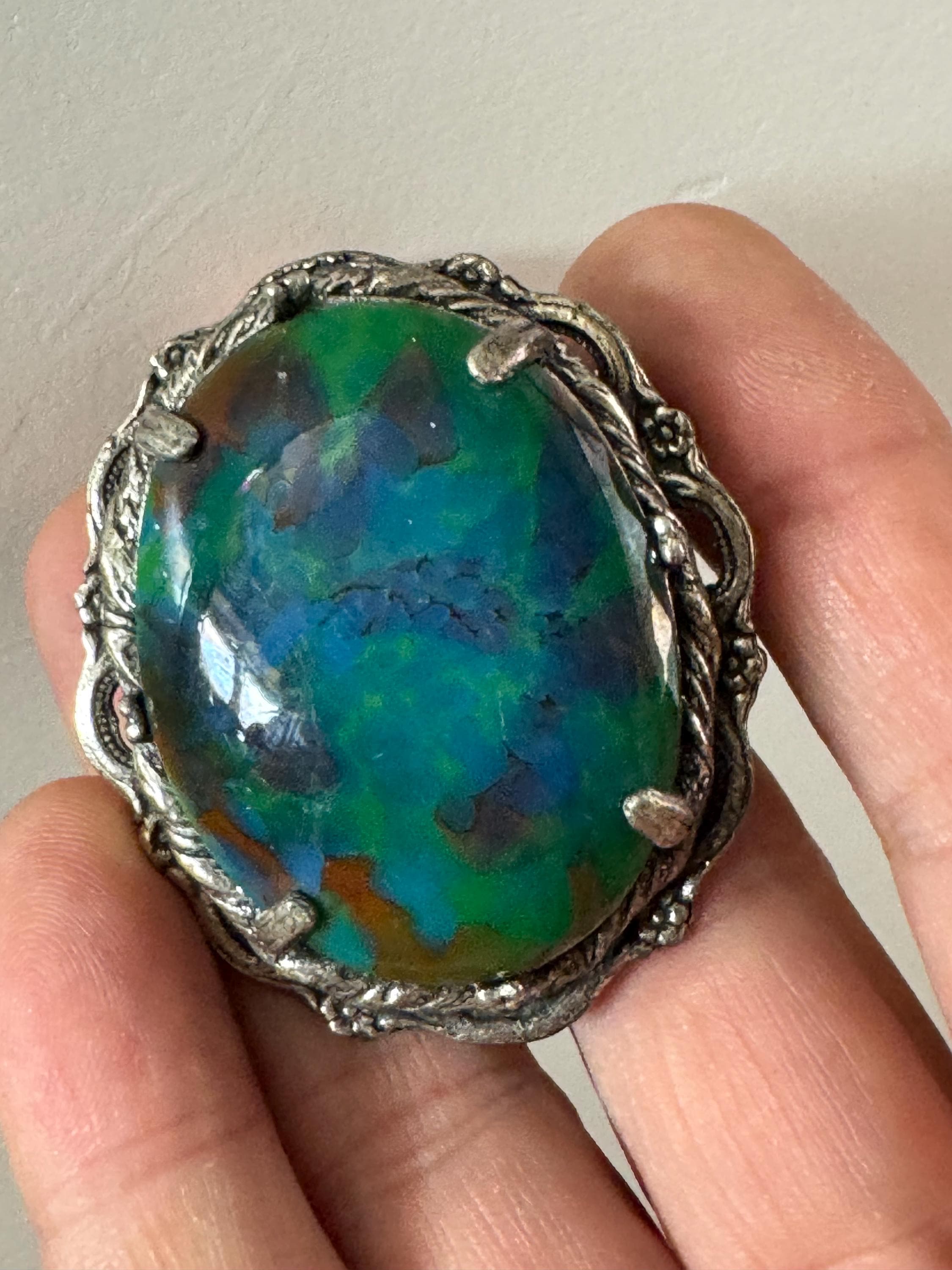 Vintage Oversized Celtic Brooch: Faux Agate Glass, Silver Tone