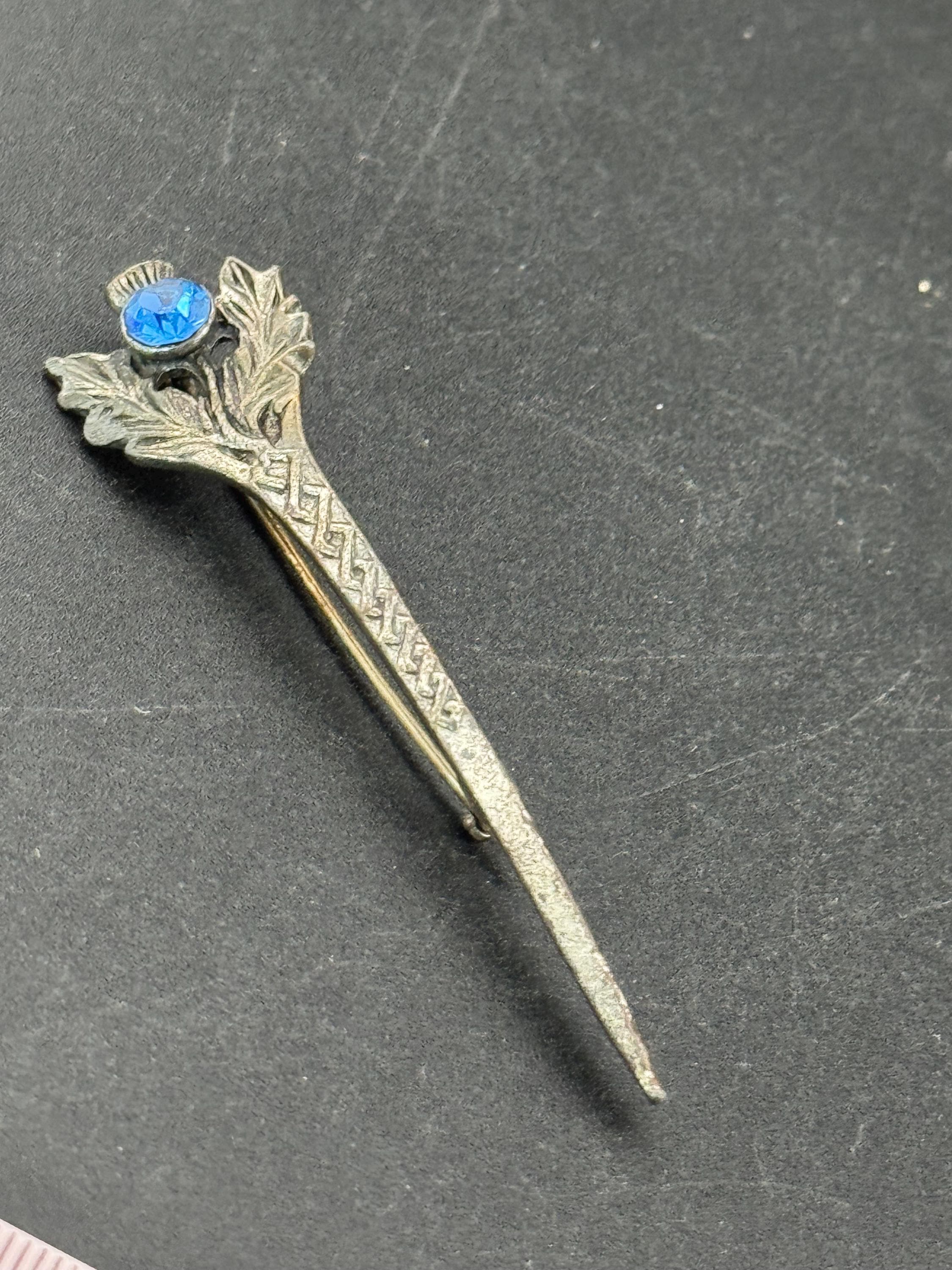 Vintage Silver Tone Scottish Dirk Kilt Pin: Celtic Faux Sapphire Brooch